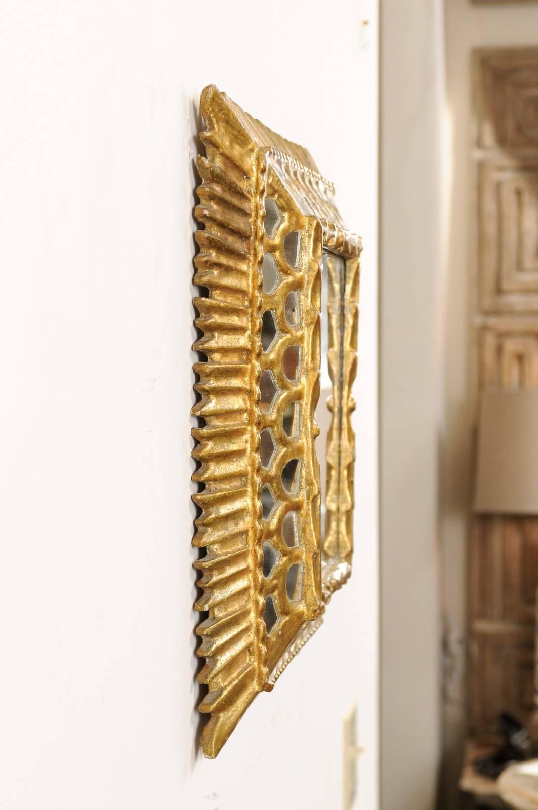 Small European Gilded Mirror with Raised Centre and Honeycomb Pattern Surround 1