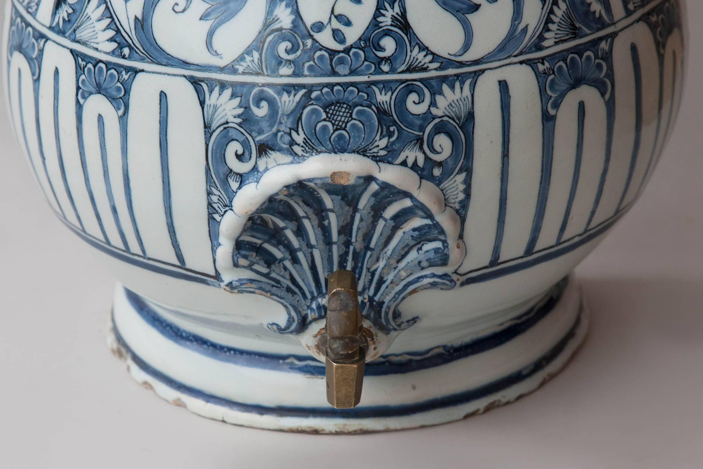 18th Century Rouen Blue And White Faience Wall Fountain For Sale 2