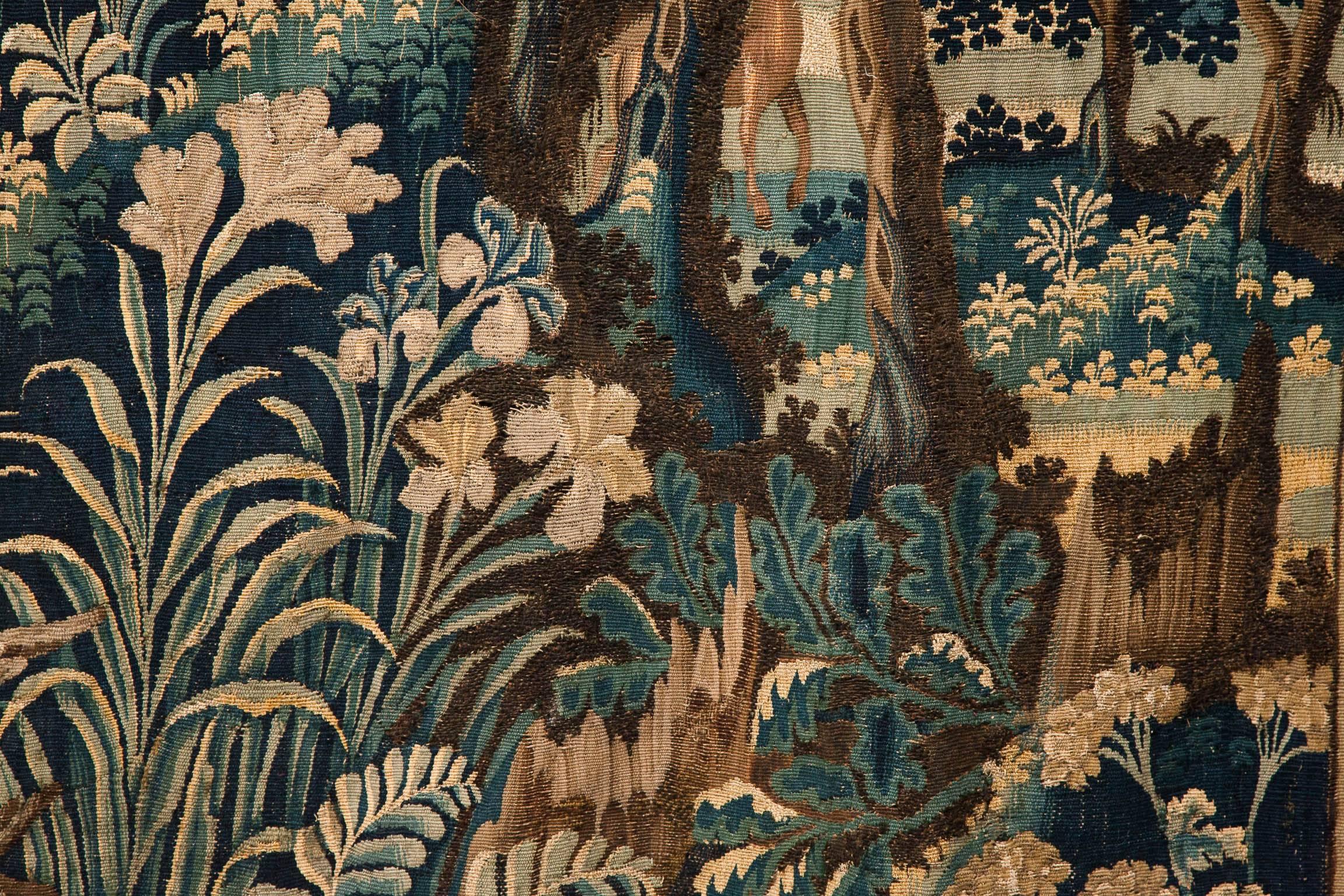17th Century Flemish Verdure Tapestry In Good Condition For Sale In London, GB