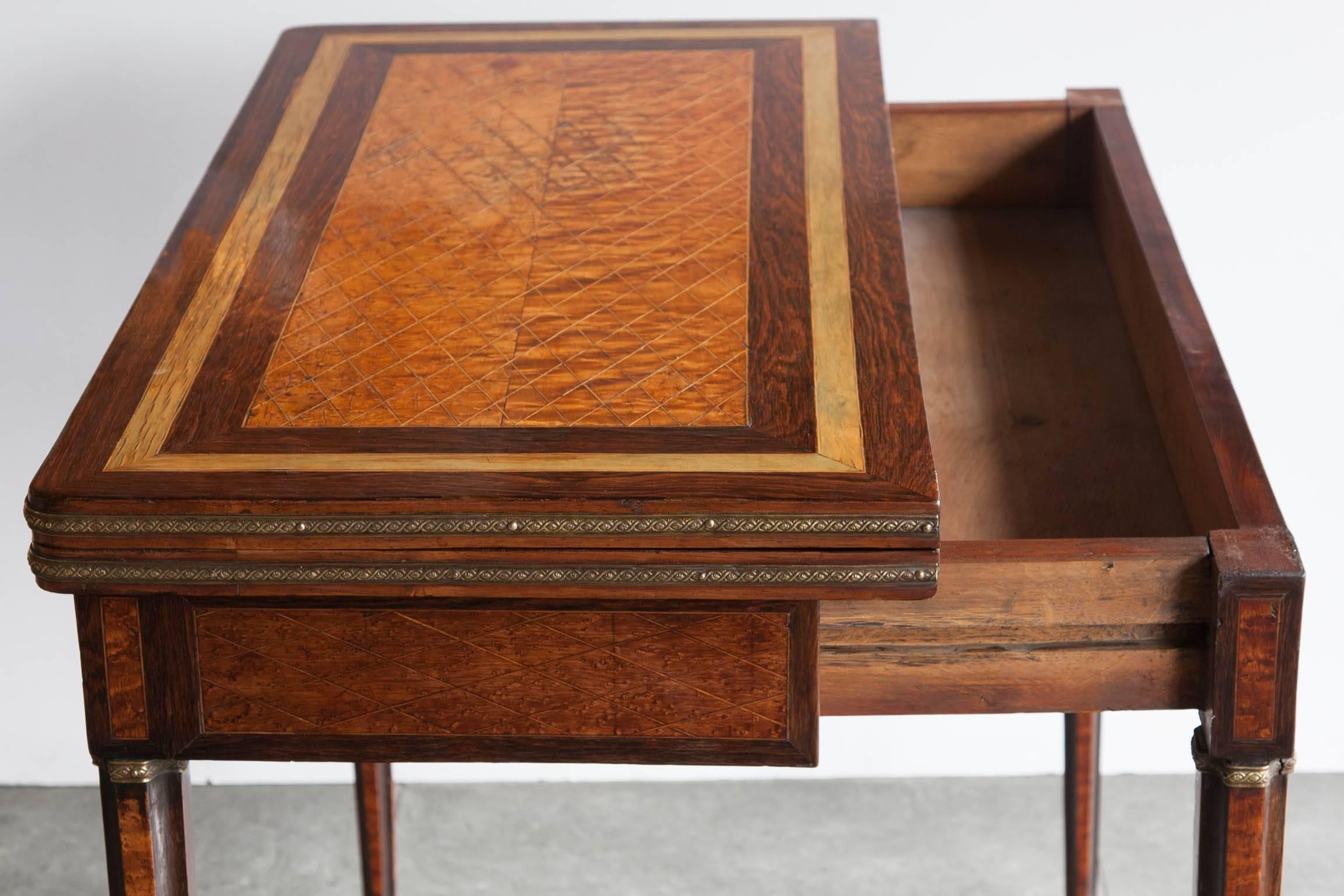 19th Century Continental Burr Maple and Mahogany Marquetry Card Table In Good Condition In London, GB