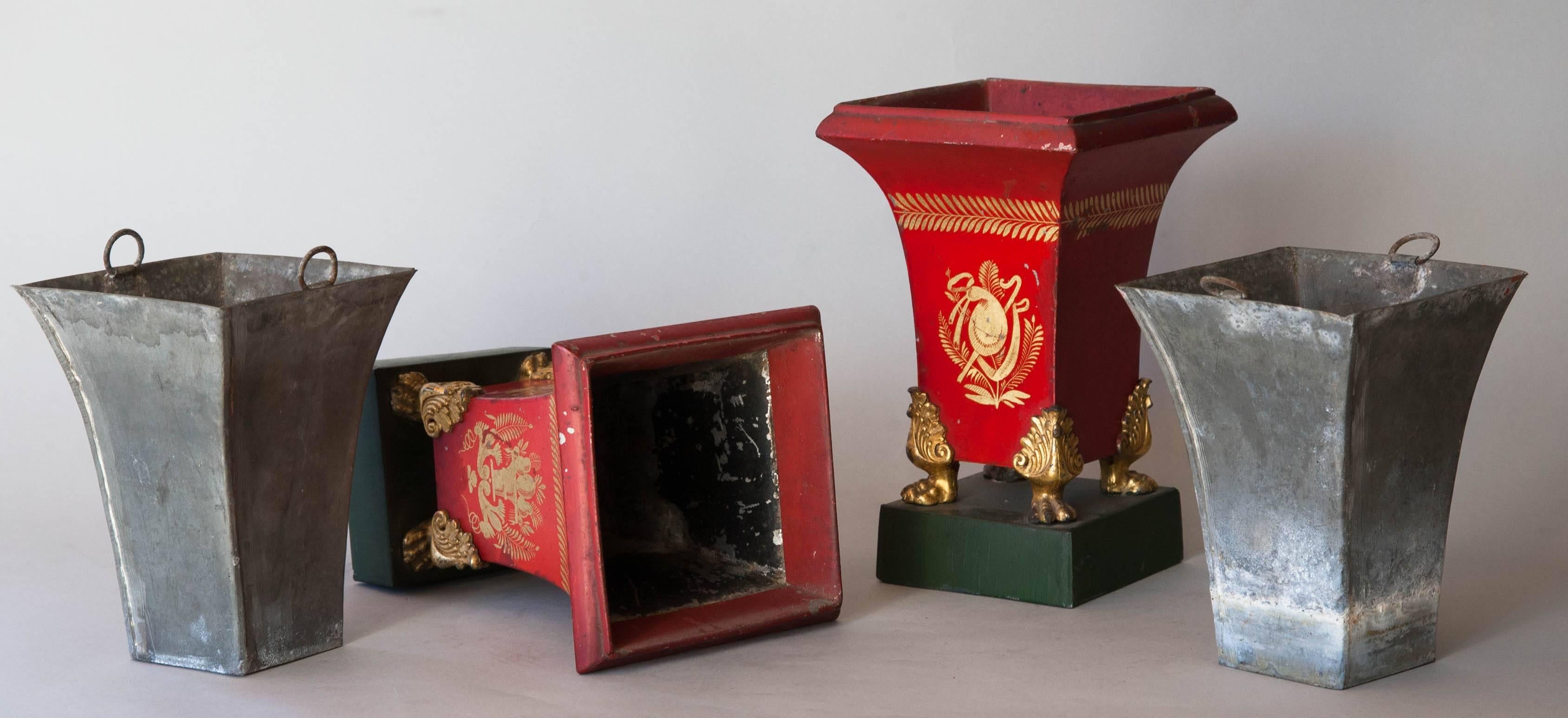 French Pair of Small Early 19th Century Painted and Gilt Tole Ornamental Jardiniere For Sale