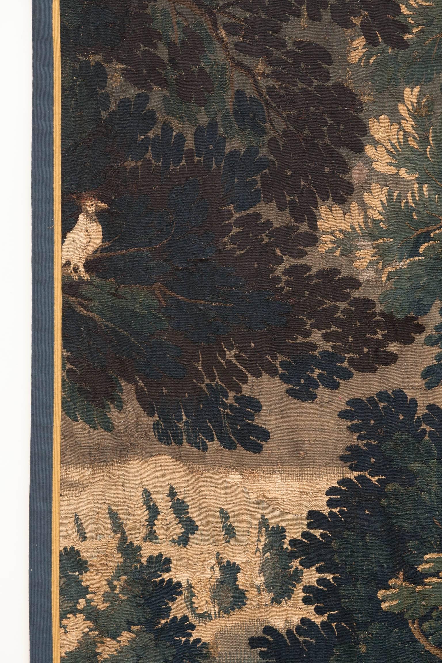 Mid-18th Century French Aubusson Verdure Tapestry with Birds and a Fountain 3
