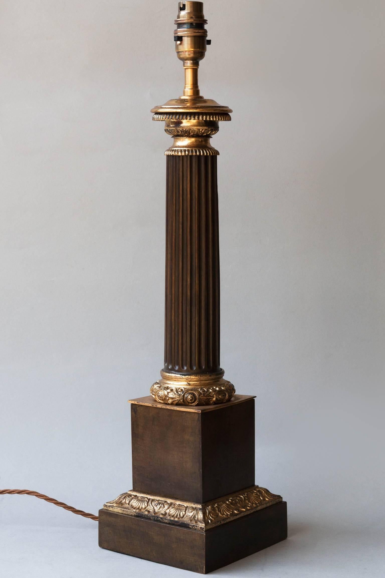 Empire Early 19th Century Tole and Gilt Bronze French Carcel Table Lamp For Sale