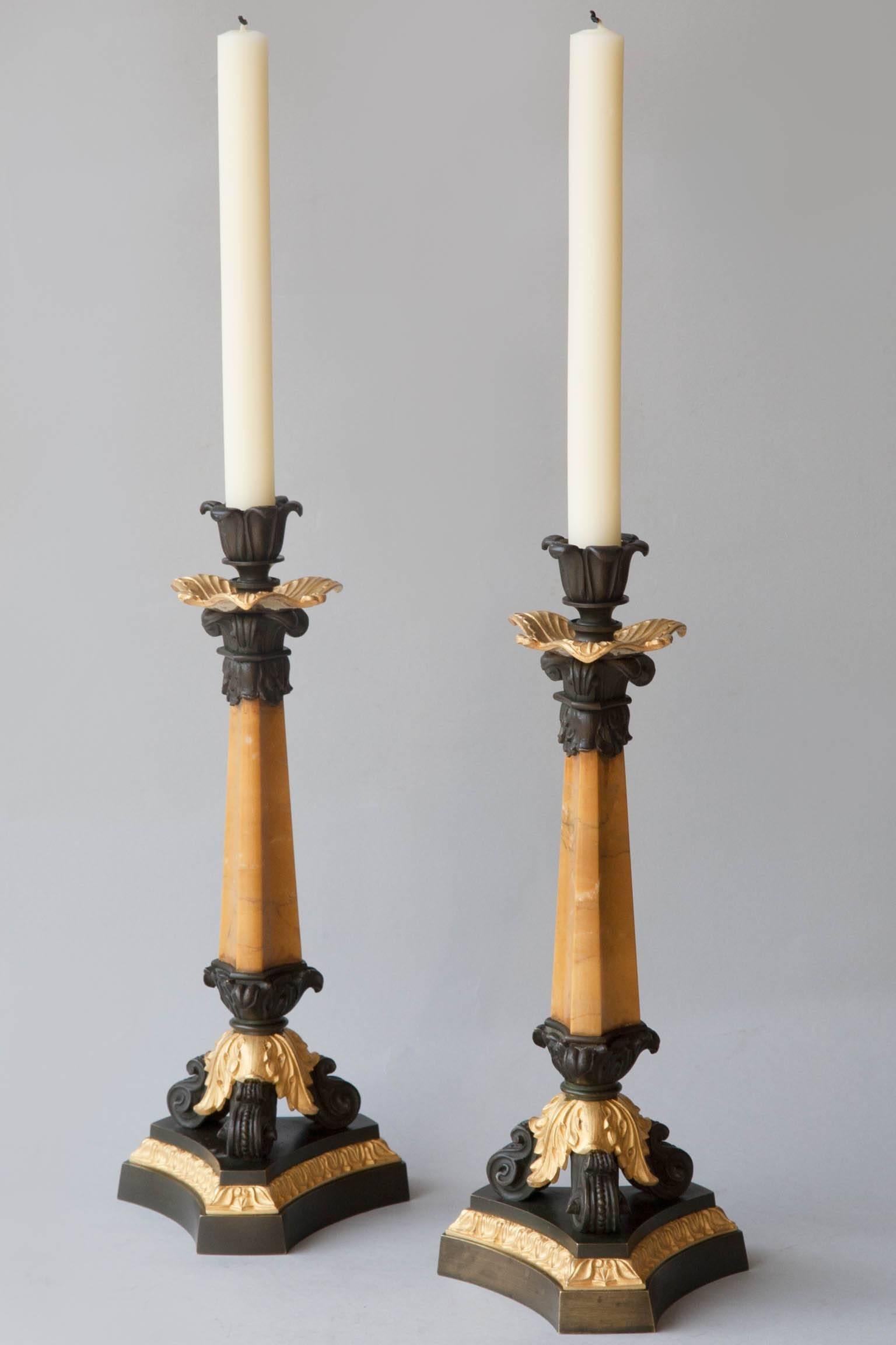 Pair of French Restauration Sienna Marble, Patinated and Gilt Bronze Candlestick In Good Condition For Sale In London, GB