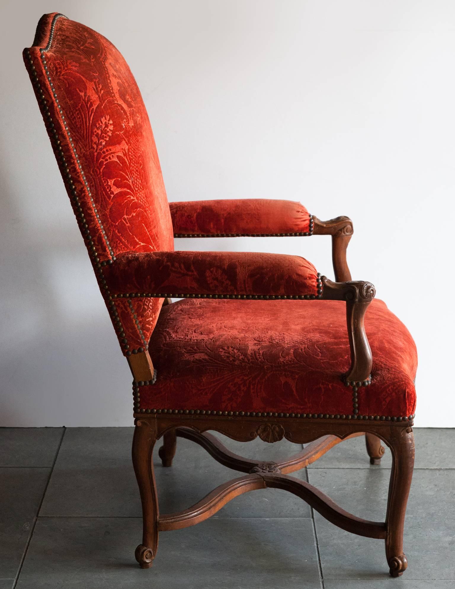 Large 18th Century French Régence Fauteuil or Open Armchair In Good Condition For Sale In London, GB