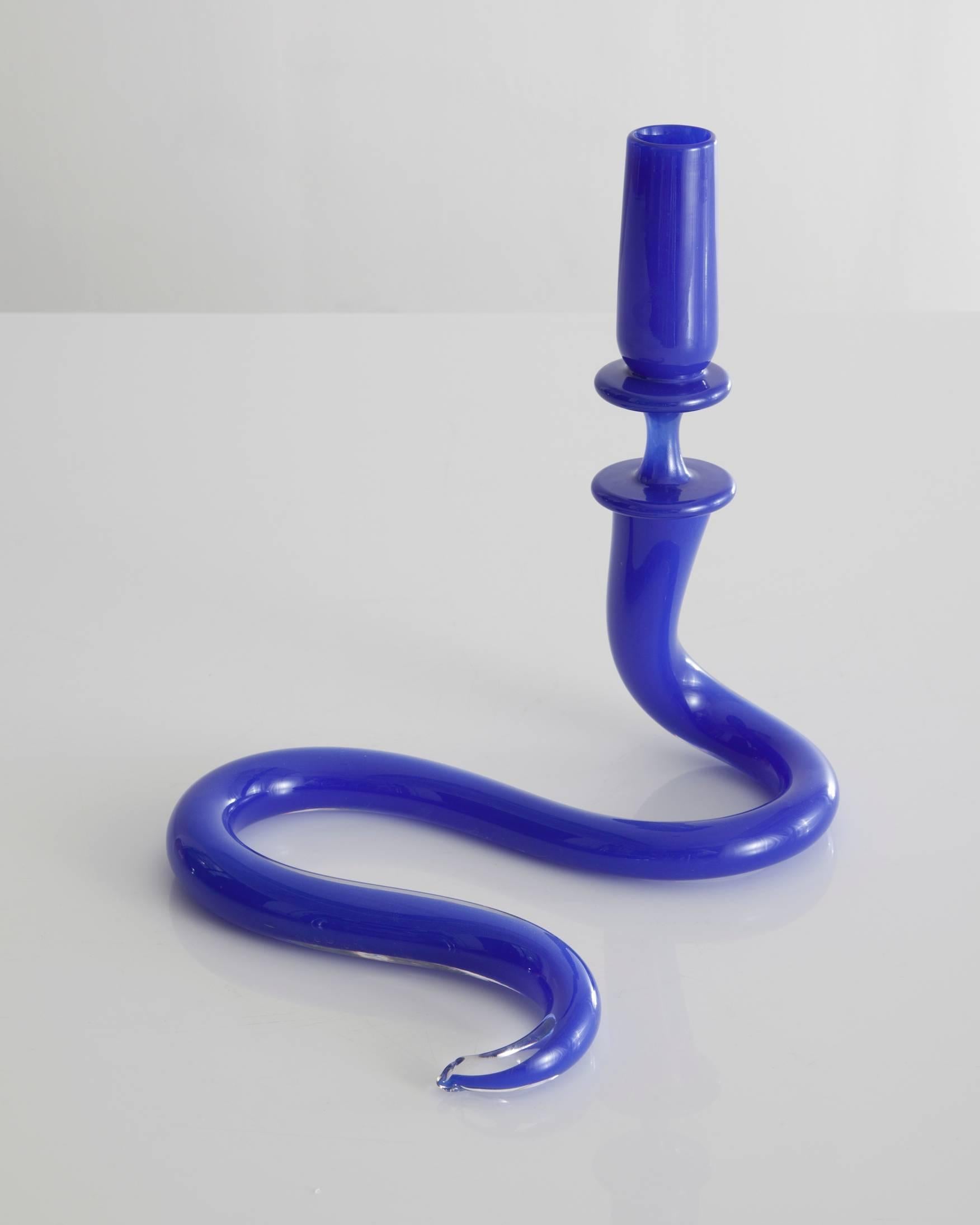 Unique single serpentine light sculpture in blue handblown glass. Designed and made by Jeff Zimmerman, USA, 2014.