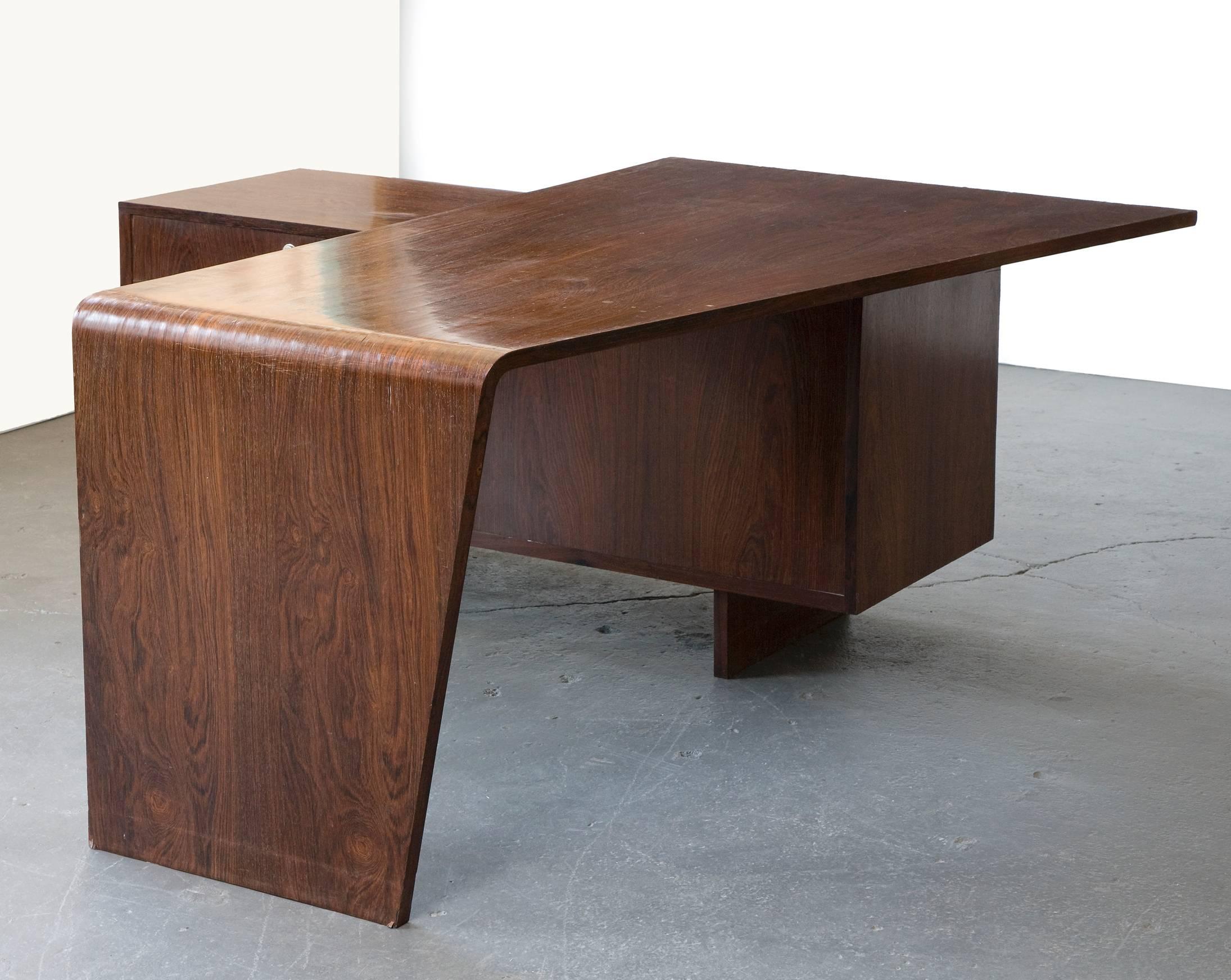 Mid-20th Century Jacaranda Desk by Joaquim Tenreiro, Brazil, 1950s