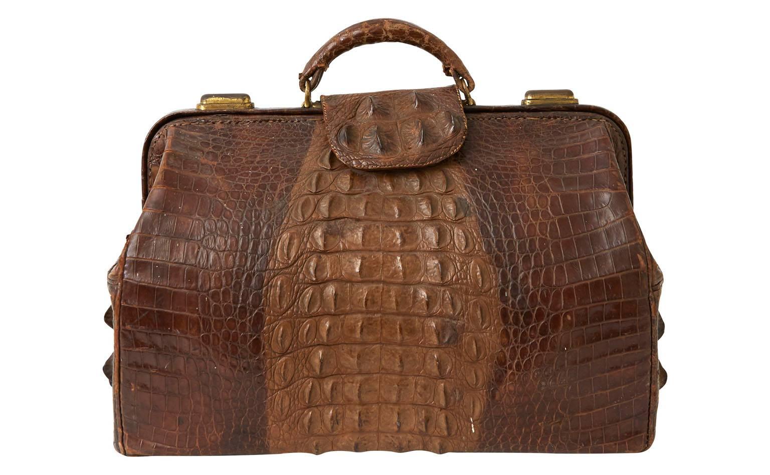 homa doctor alligator bag