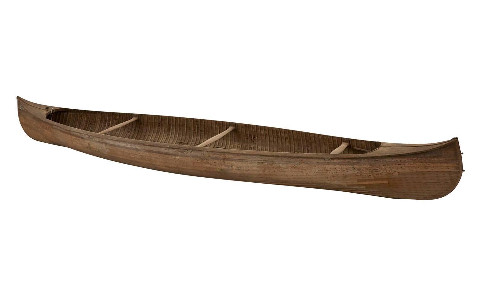 Antique French Boat and Oars In Good Condition In Chicago, IL