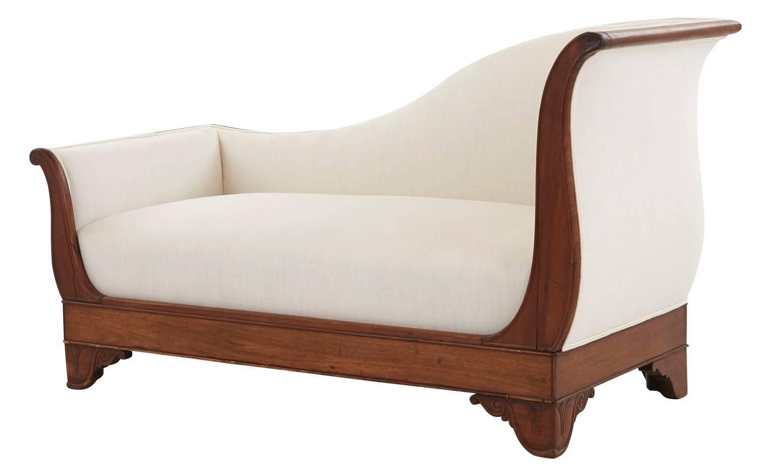 19th Century French Chaise In Good Condition In Chicago, IL