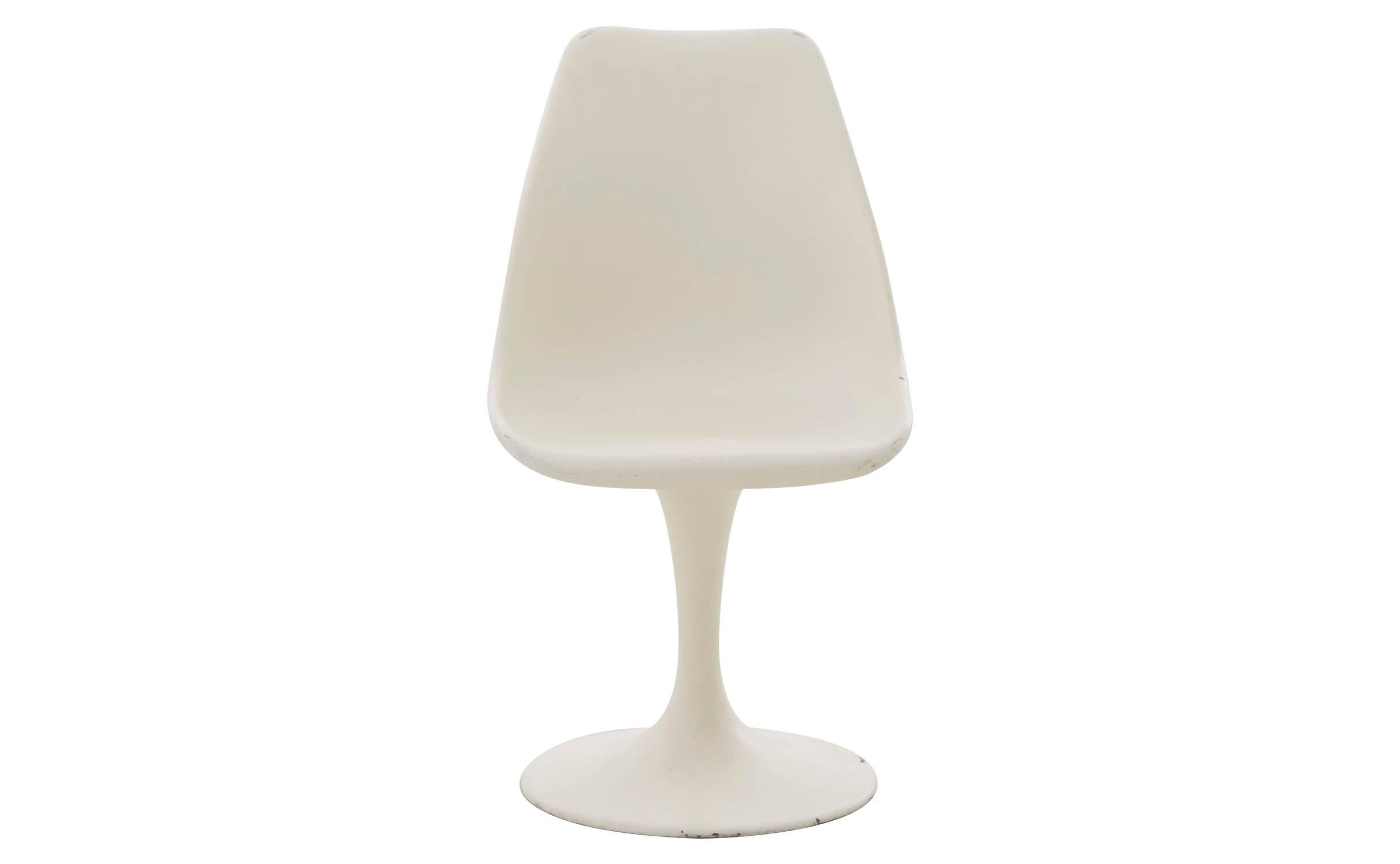 Mid-Century Modern Eero Saarinen Chair