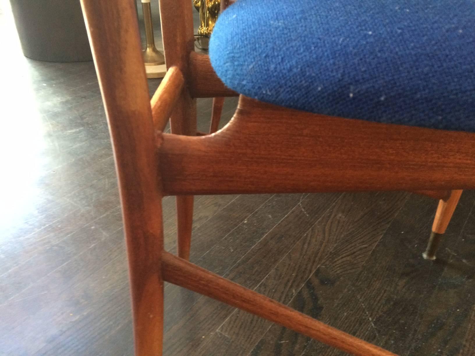 Mid-20th Century Set of Six Italian  Dining Chairs 