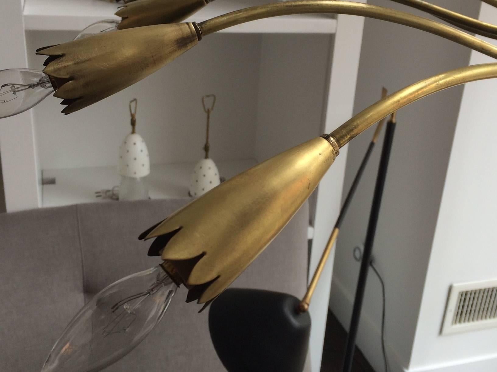 Grand Italian Brass Spider Chandelier, in the style of Arredoluce In Good Condition In Sag Harbor, NY