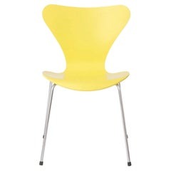 Silla Serie 7 de Arne Jacobsen, modelo 3107 Silla amarilla de Fritz Hansen 1990s
