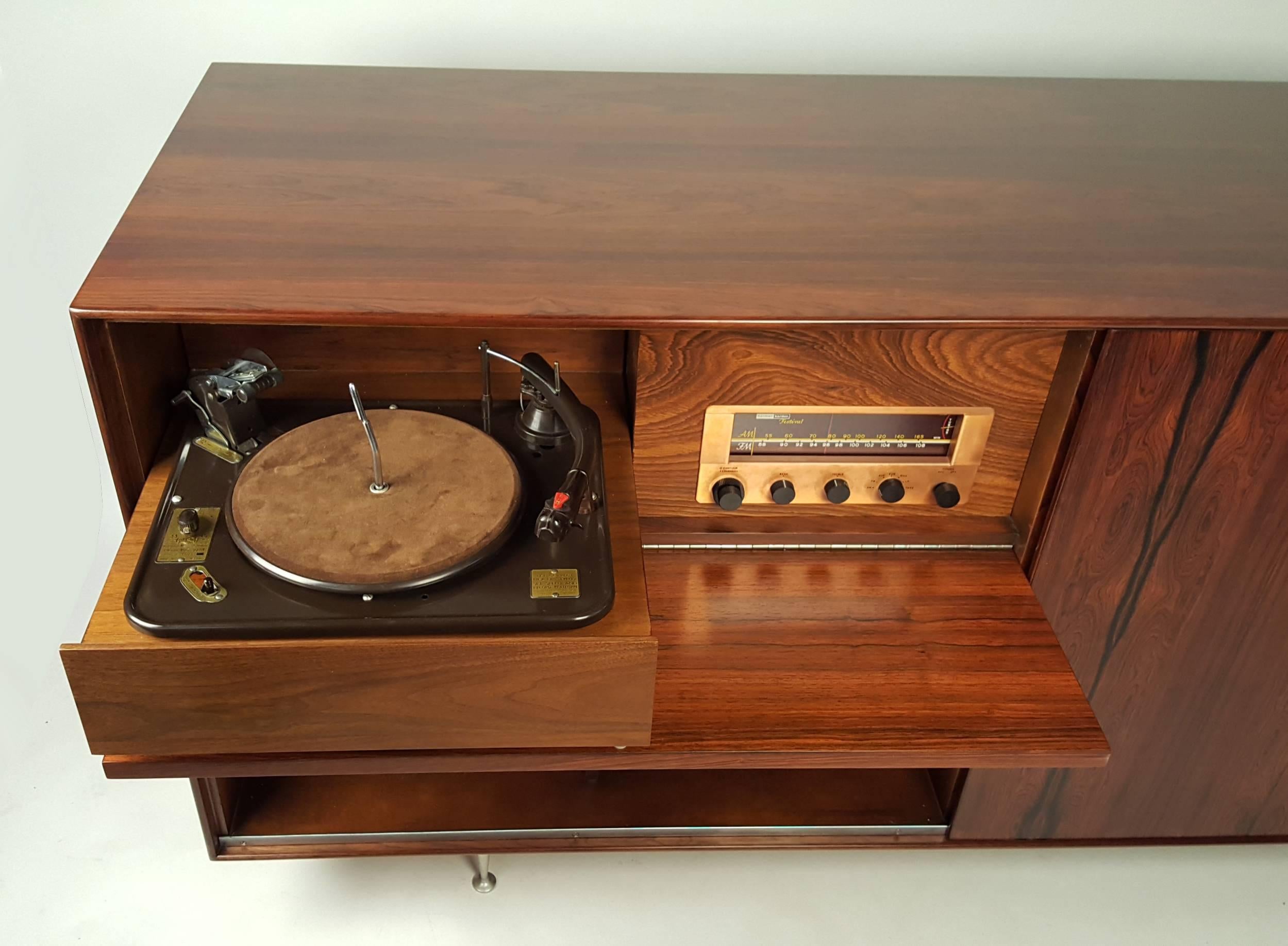 George Nelson Brasilianischer Palisander Thin Edge Stereo Cabinet 1
