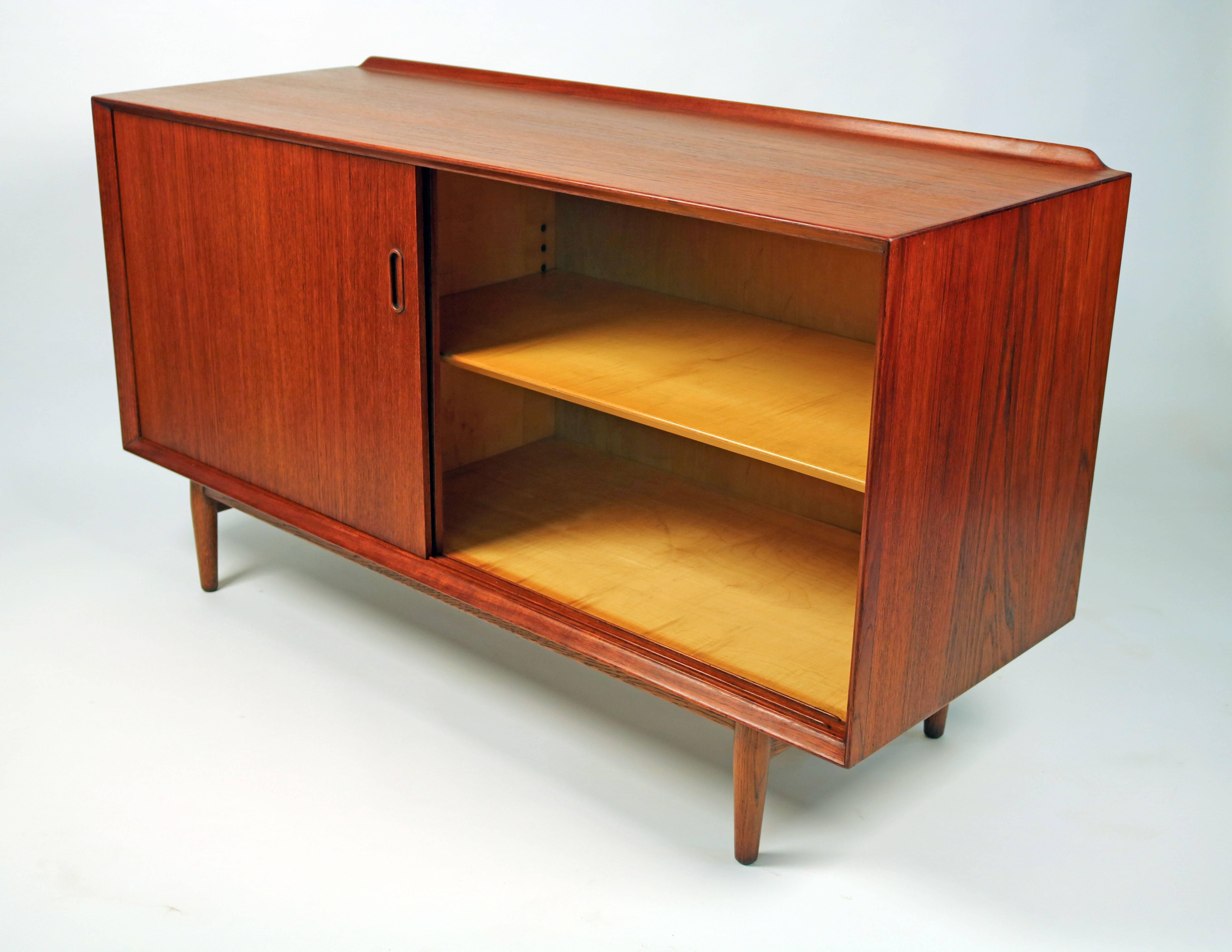 Arne Vodder Danish Modern Teak Cabinet for Sibast In Excellent Condition In Dallas, TX