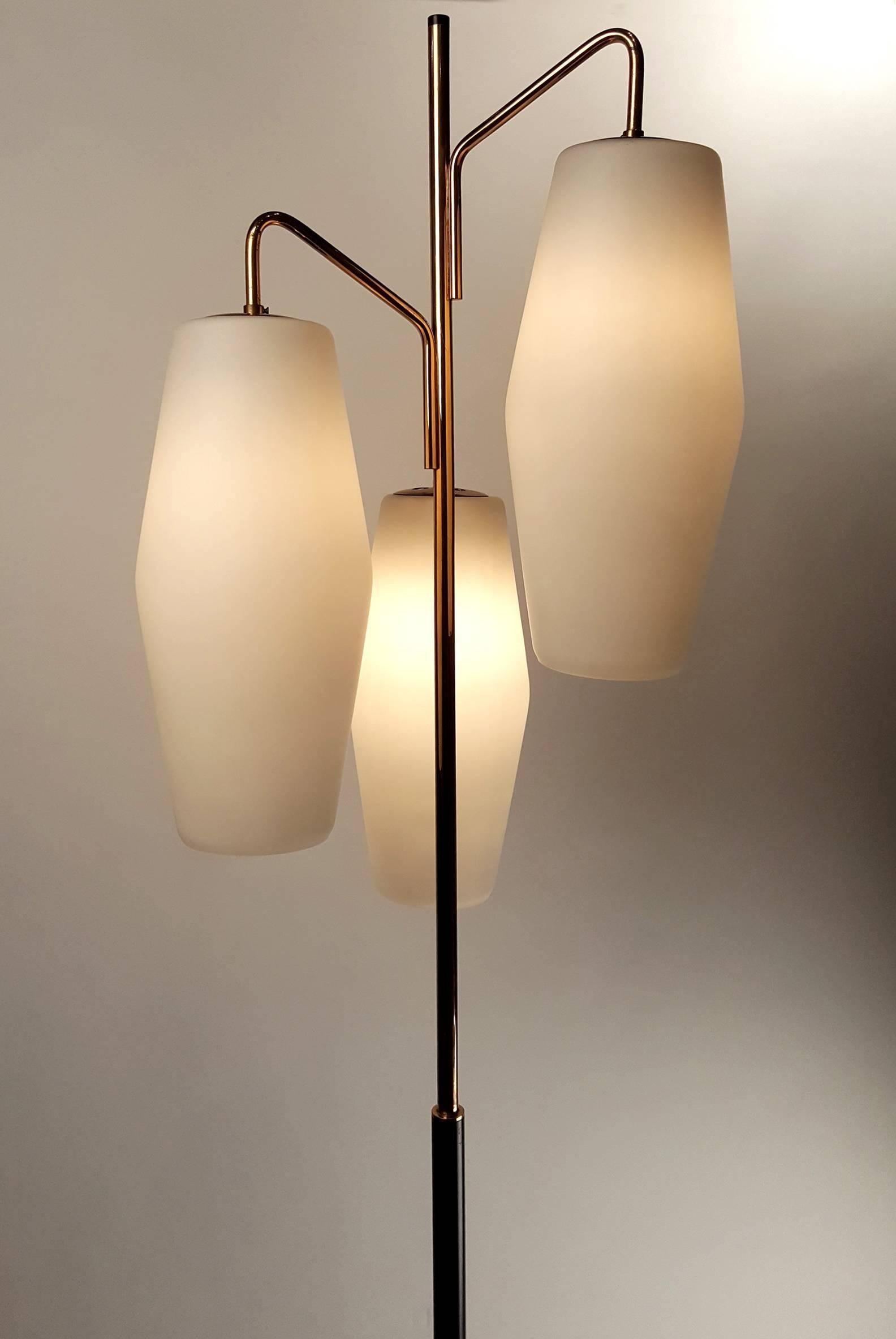 Italian Modernist Stilnovo Floor Lamp with Frosted Glass Shades and Marble Base 1