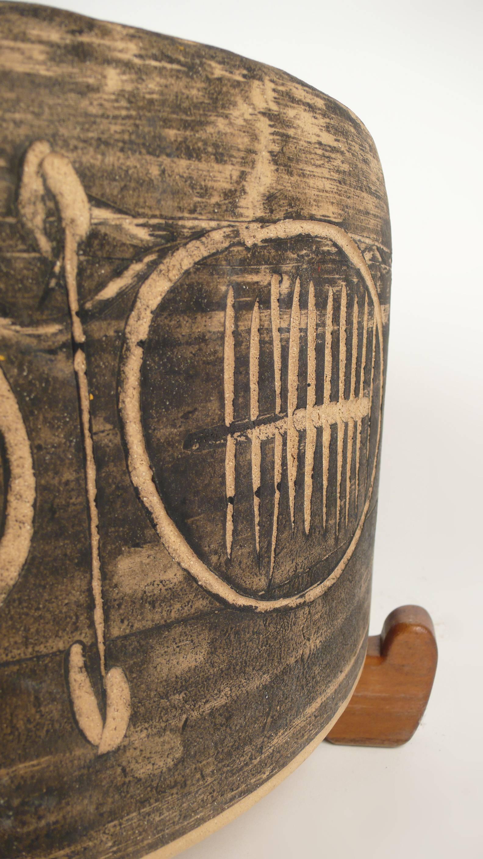 Mid-20th Century Jane And Gordon Martz Incised Ceramic Studio Pottery Planter with Original Stand
