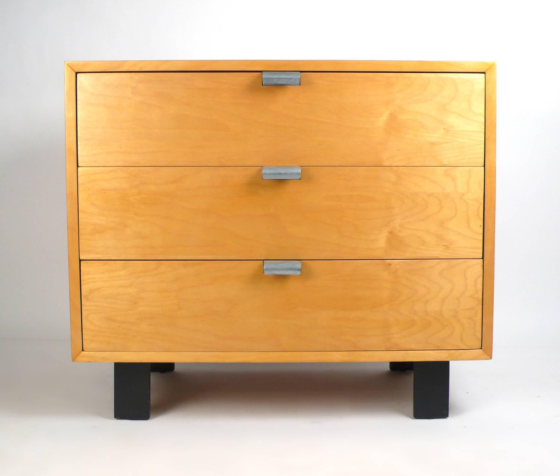 Mid-Century Modern Commode à trois tiroirs de George Nelson pour Herman Miller en vente