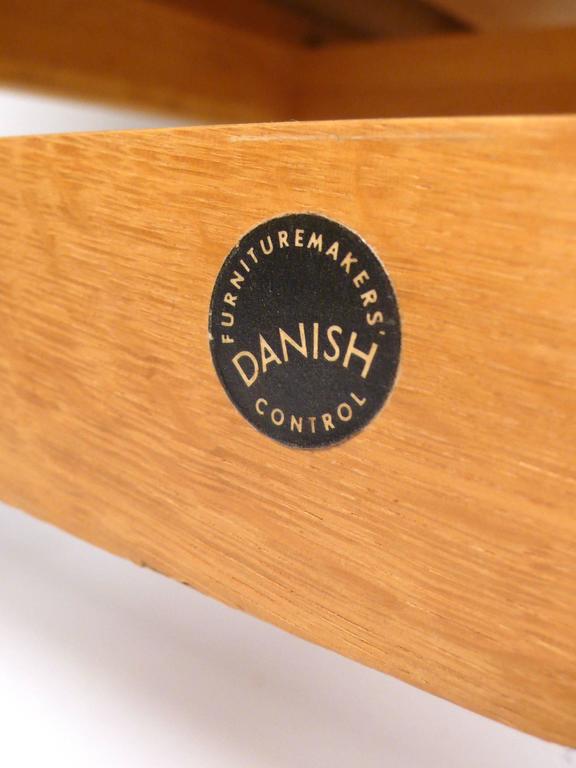 Danish Modern Oak Chest of Drawers For Sale 3