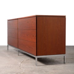 Commode à six tiroirs, créée par Florence Knoll pour Knoll International