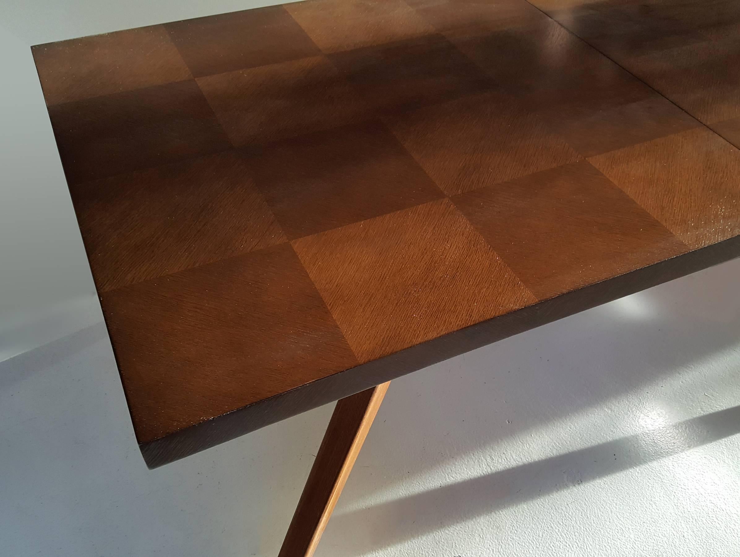 Faceted Romweber Dining Table by Harold Schwartz In Excellent Condition In Dallas, TX