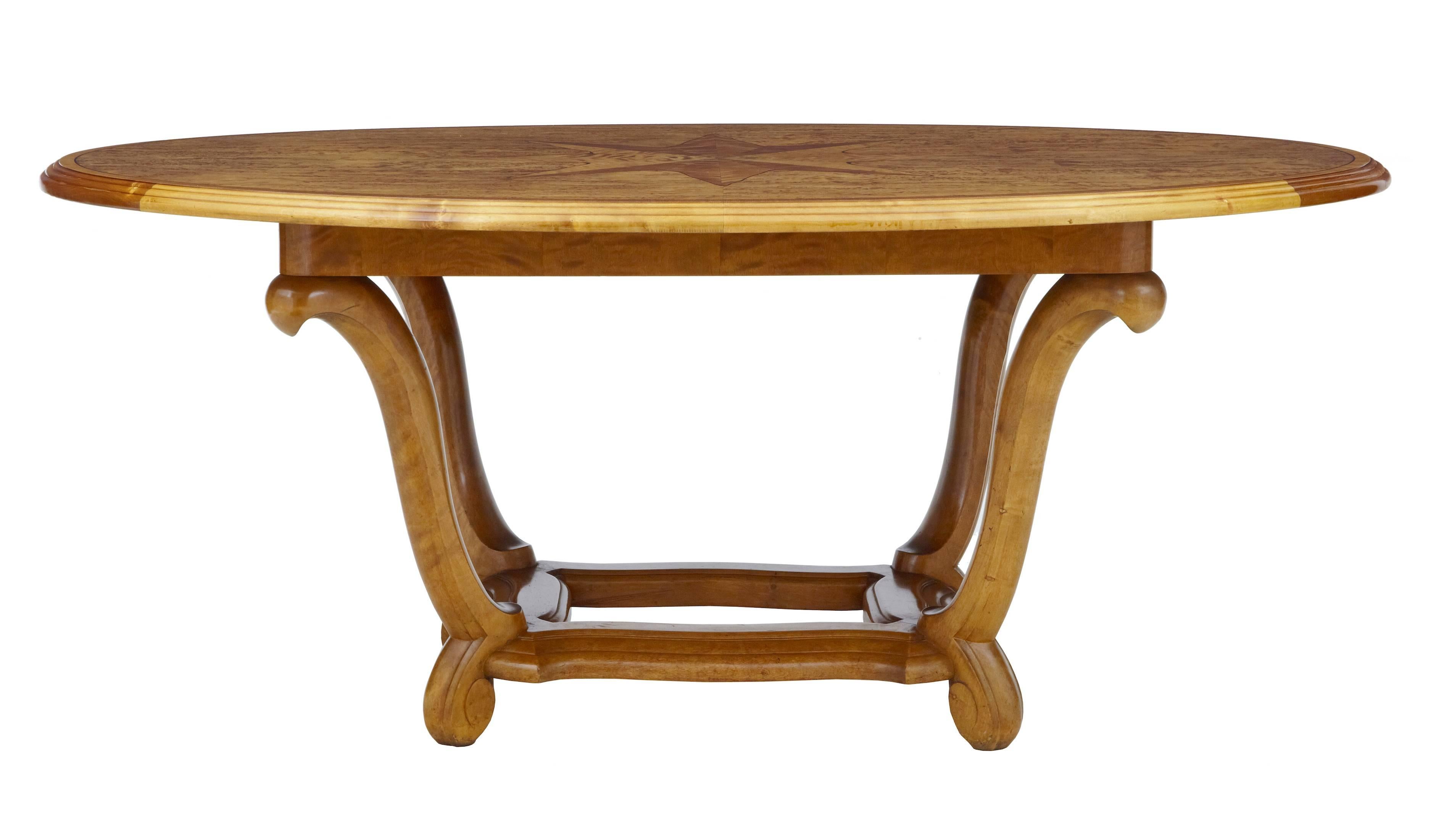 Stunning pure Art Deco period center table, circa 1920.
Oval shape which has been veneered with striking alder root.
Channeled edging.
Standing on four legs and united by stretcher of flowing form.
Stunning table.
Measures:
Height: