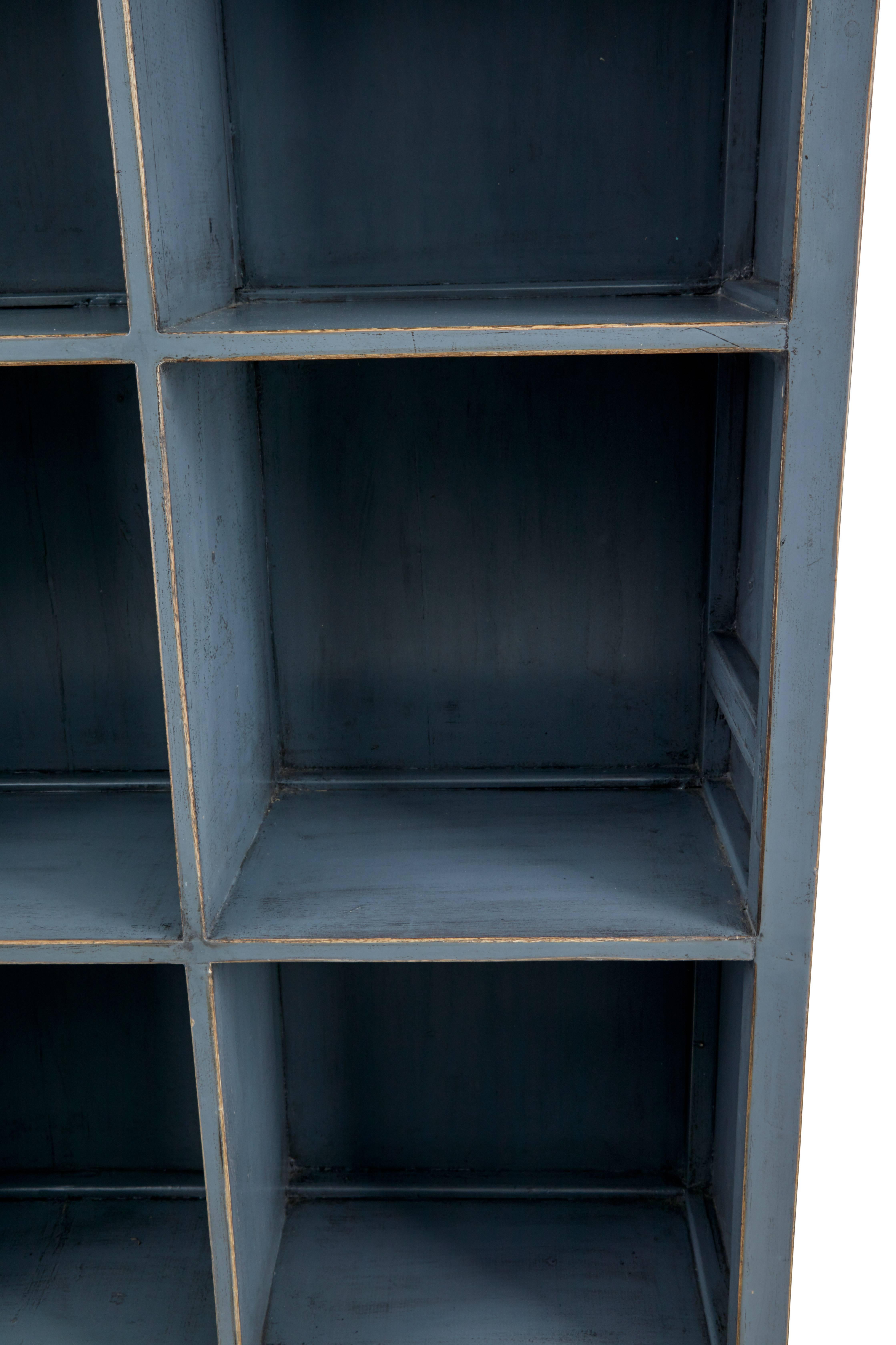 Pair of Late 20th Century Large Chinese Lacquered Bookcases In Good Condition In Debenham, Suffolk