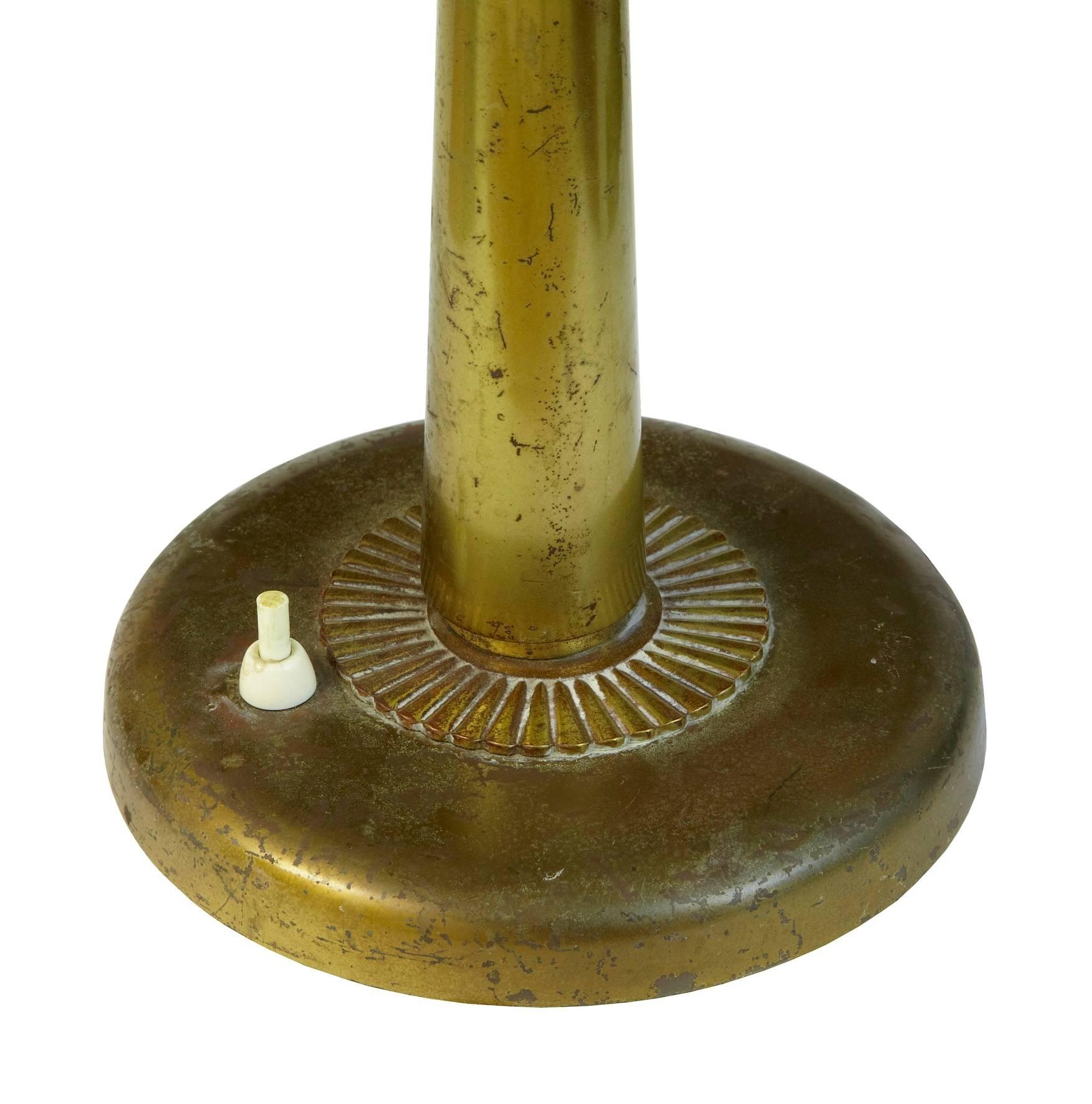 Quality brass desk lamp circa 1920.
Excellent round shape which has no dents or dings.
Some tarnishing and marks (see pictures)
2 electrical fittings, currently wired with european 2 pin plug.
We recommend having this light professionally