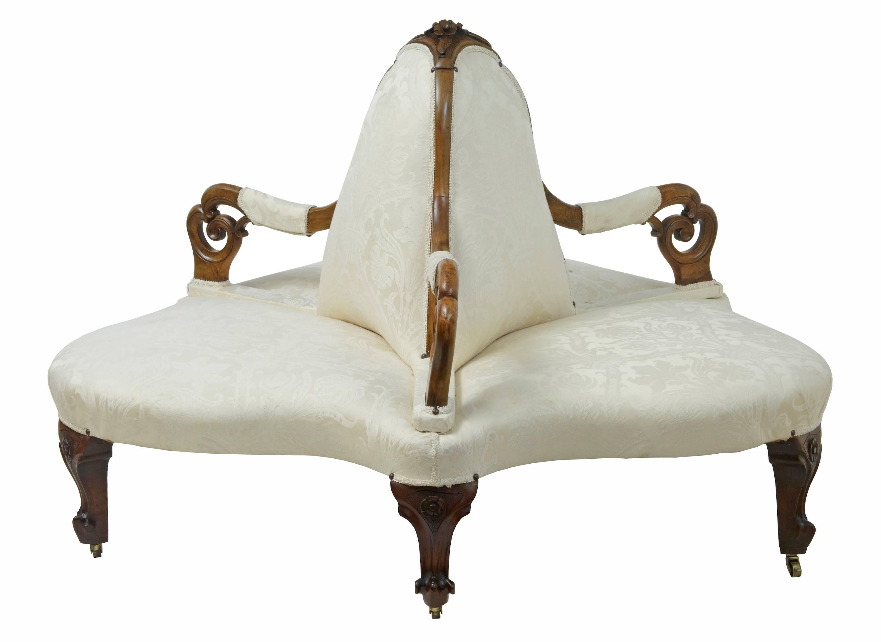 British 19th Century Victorian Carved Walnut Conversation Settee Sofa