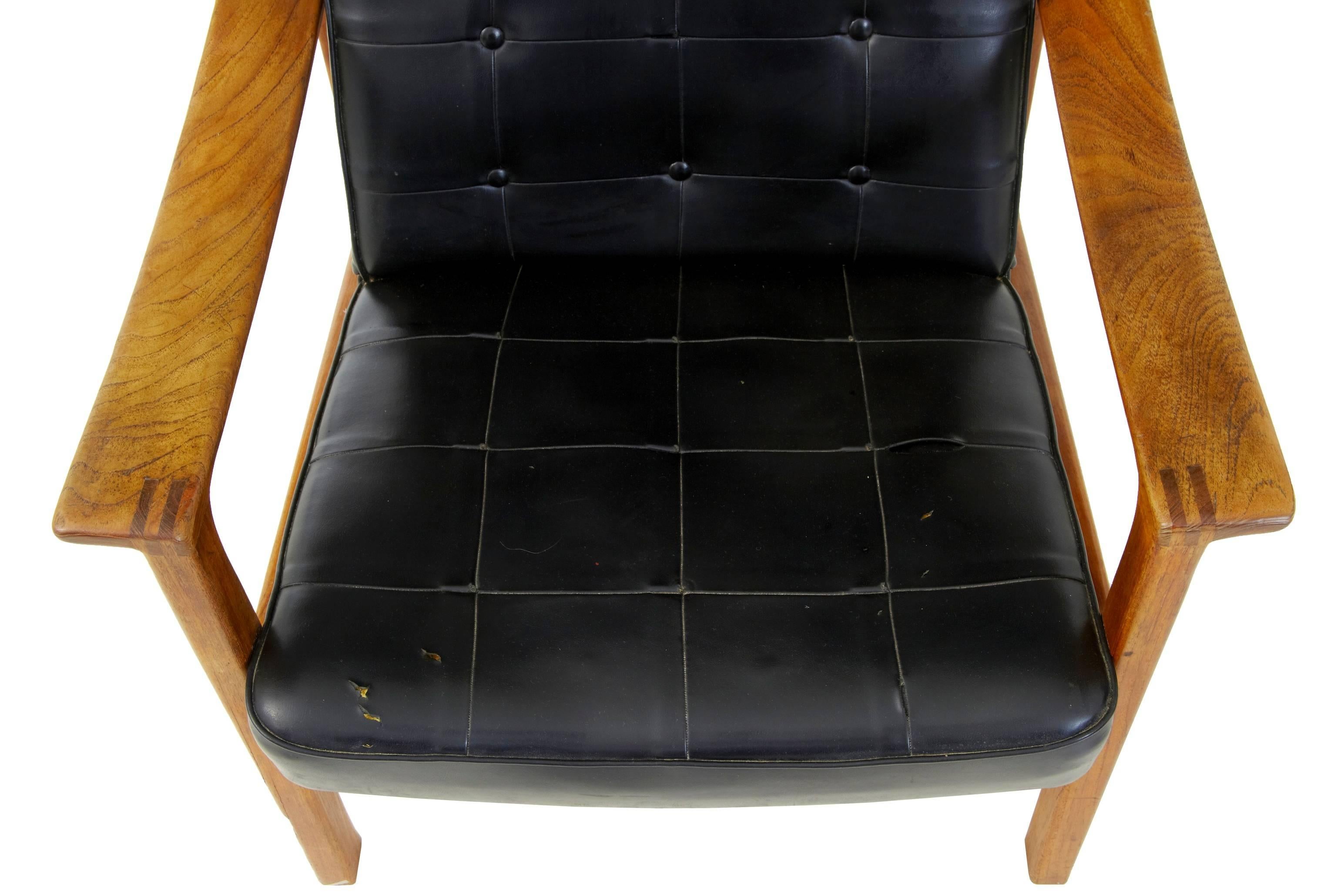 1960s Scandinavian Modern Teak Reclining Leather Armchair In Fair Condition In Debenham, Suffolk