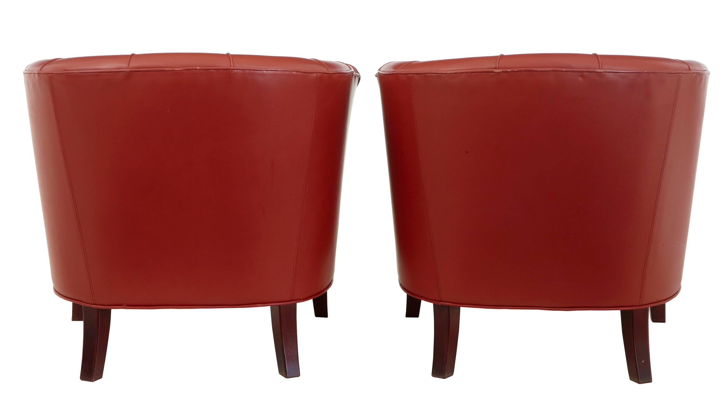 Art Deco Pair of Quality 1970s Leather Lounge Armchairs