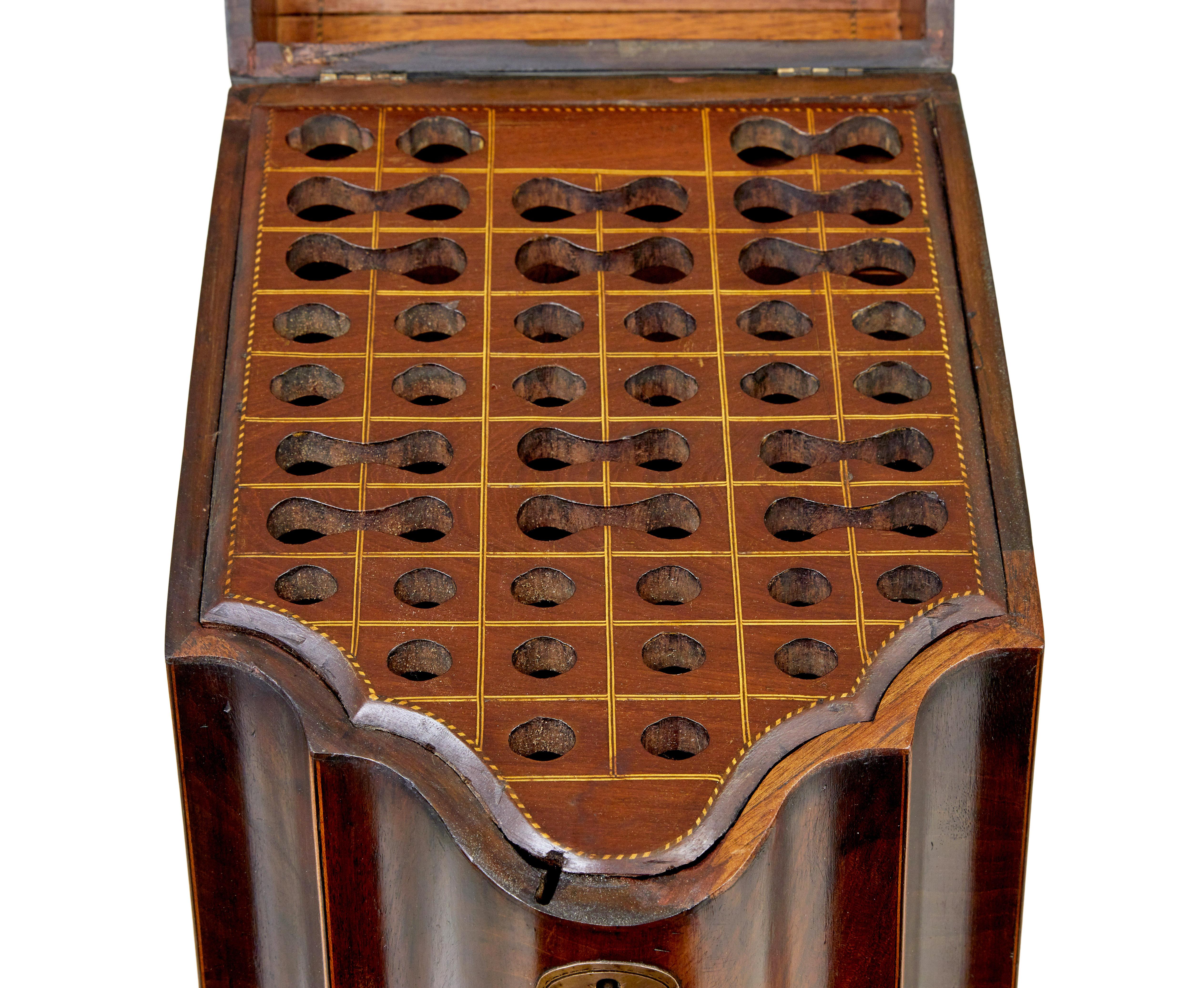 Mahogany 18th century inlaid mahogany Georgian knife box For Sale