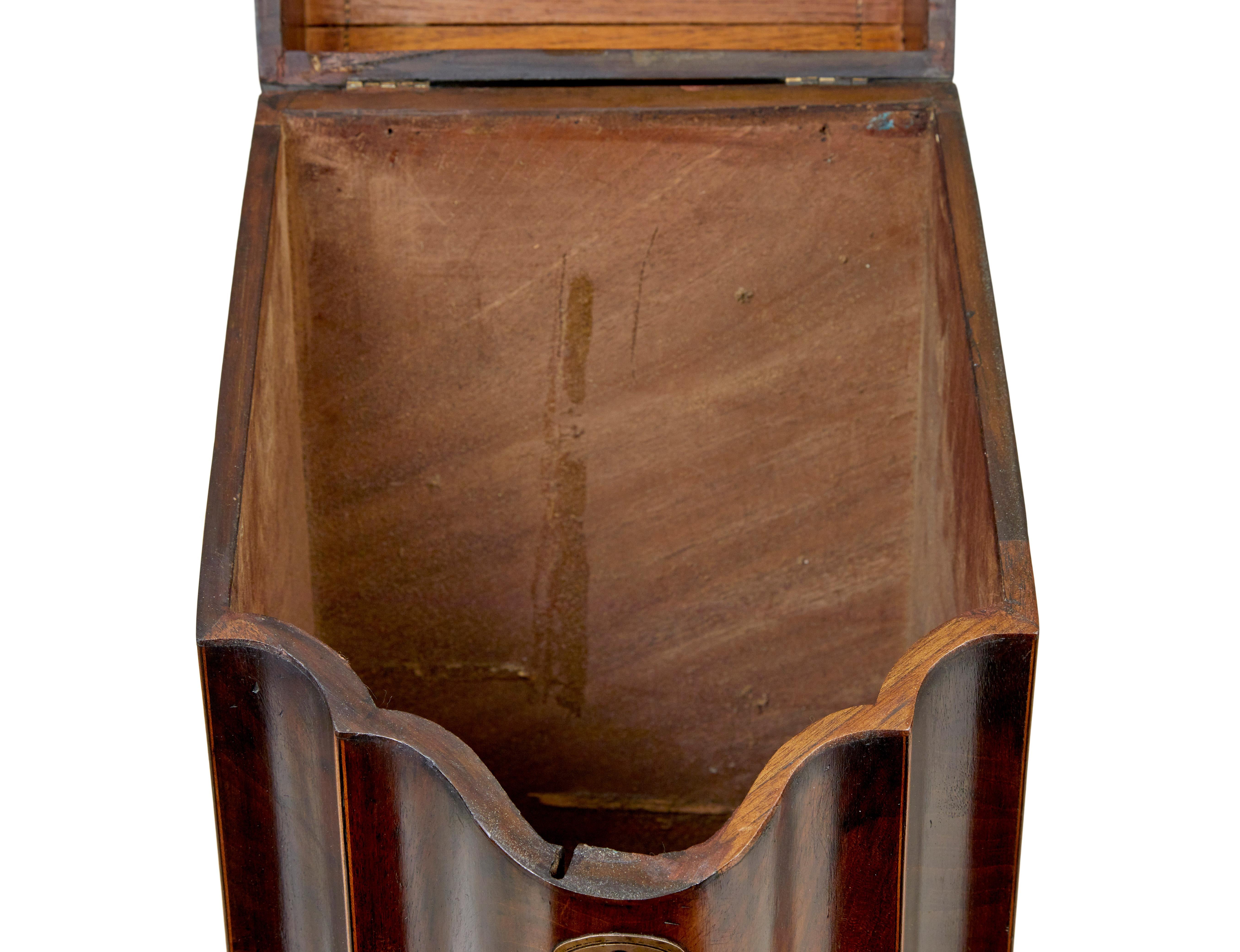 18th century inlaid mahogany Georgian knife box For Sale 1