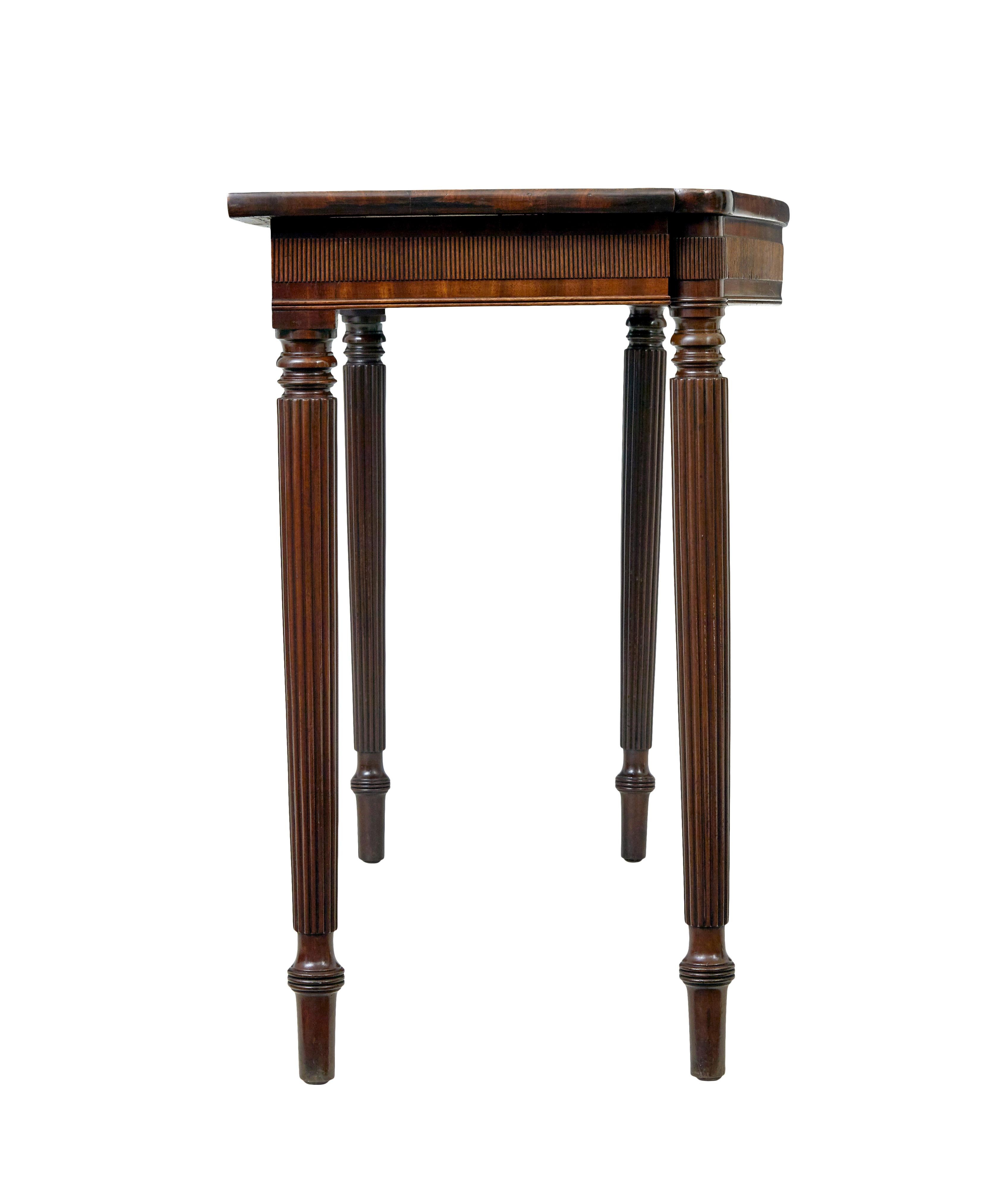Mahogany Early 20th century mahogany console table For Sale
