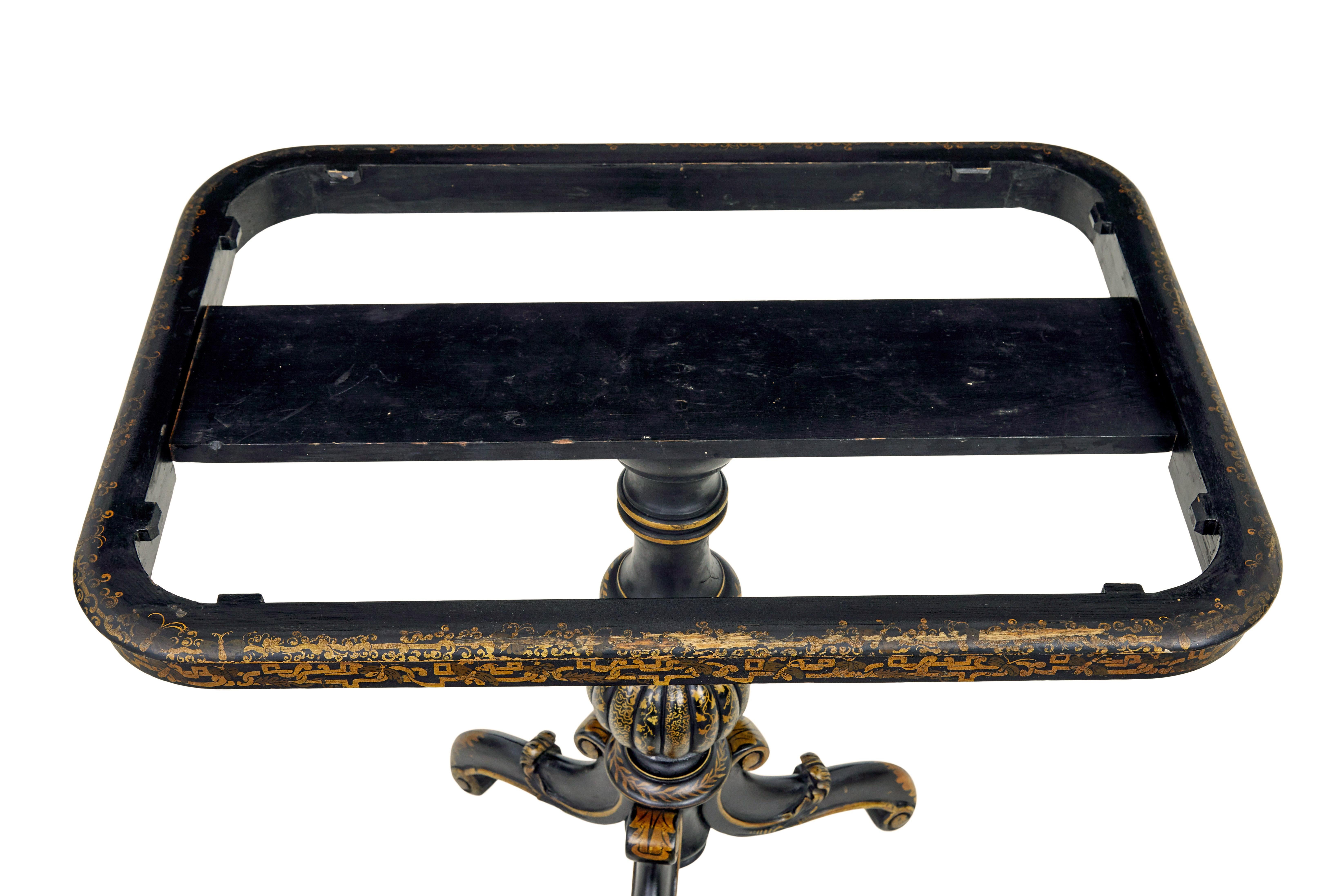 Lackierter, handbemalter Tabletttisch aus dem 19. im Zustand „Gut“ im Angebot in Debenham, Suffolk