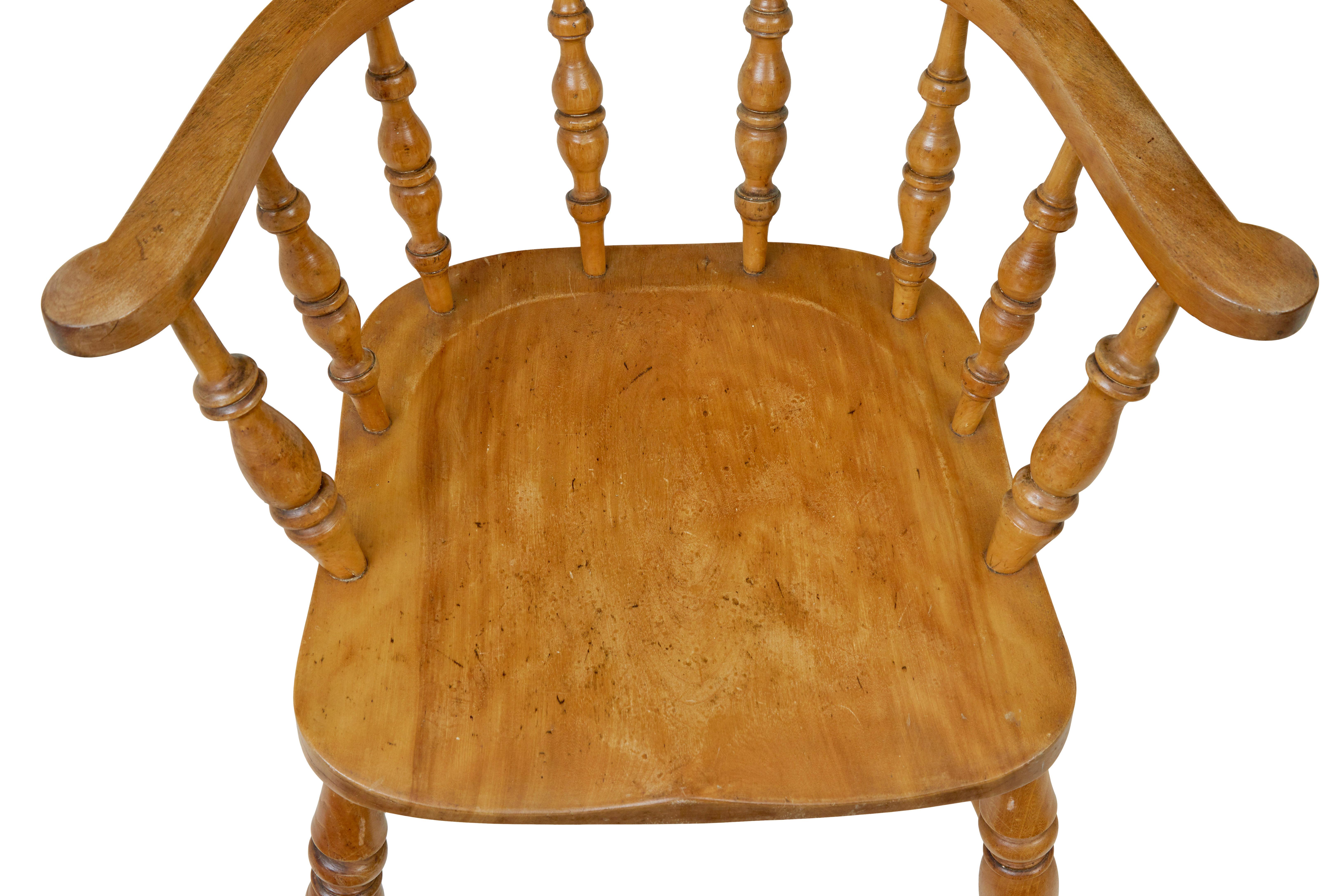 Elm Pair of 19th Century English elm elbow chairs For Sale