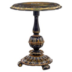 Table à bascule du XIXe siècle en papier mâché et incrustation de nacre peinte