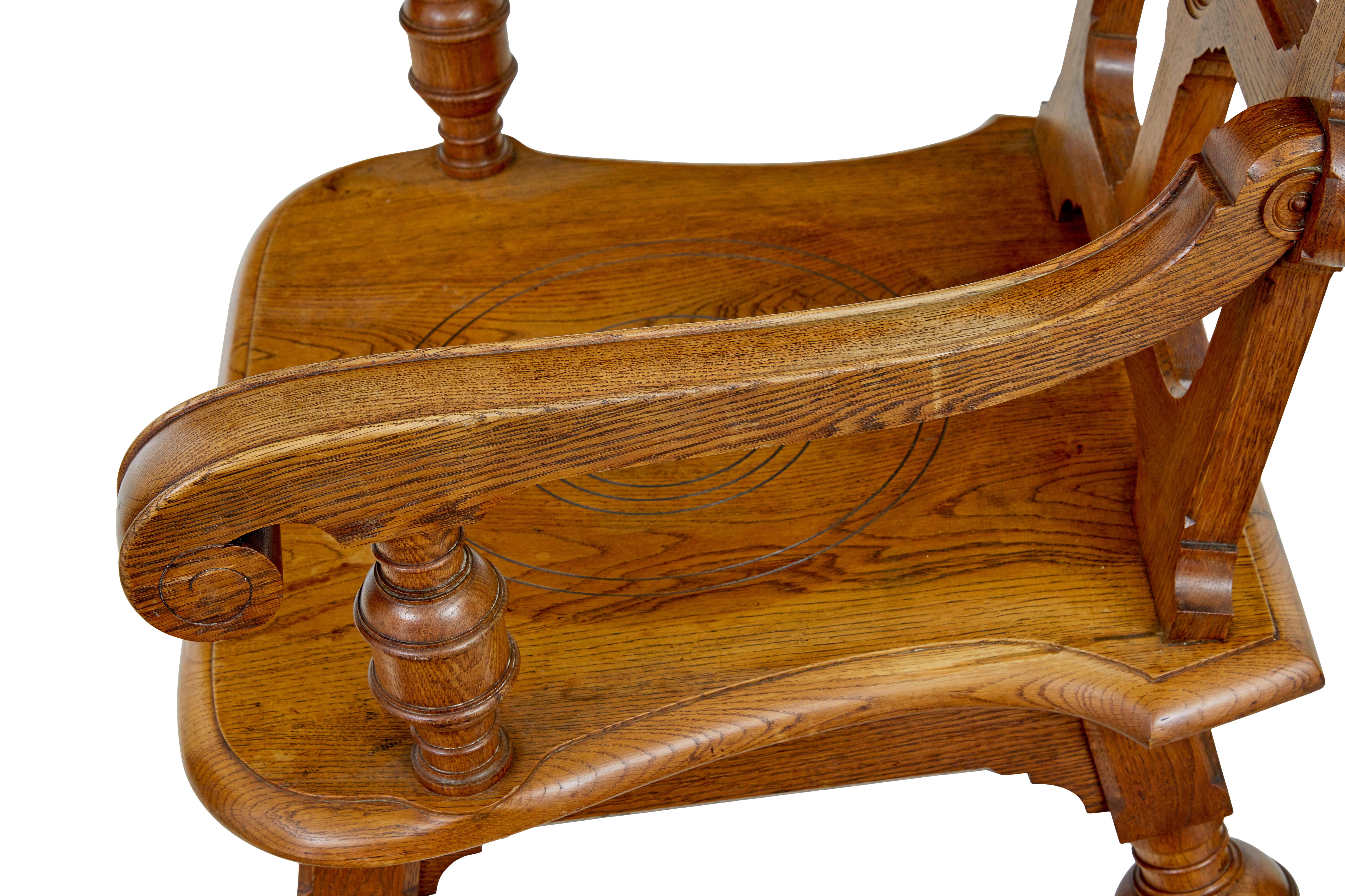 Sillón artesanal de roble tallado de finales del siglo XIX Inglés en venta