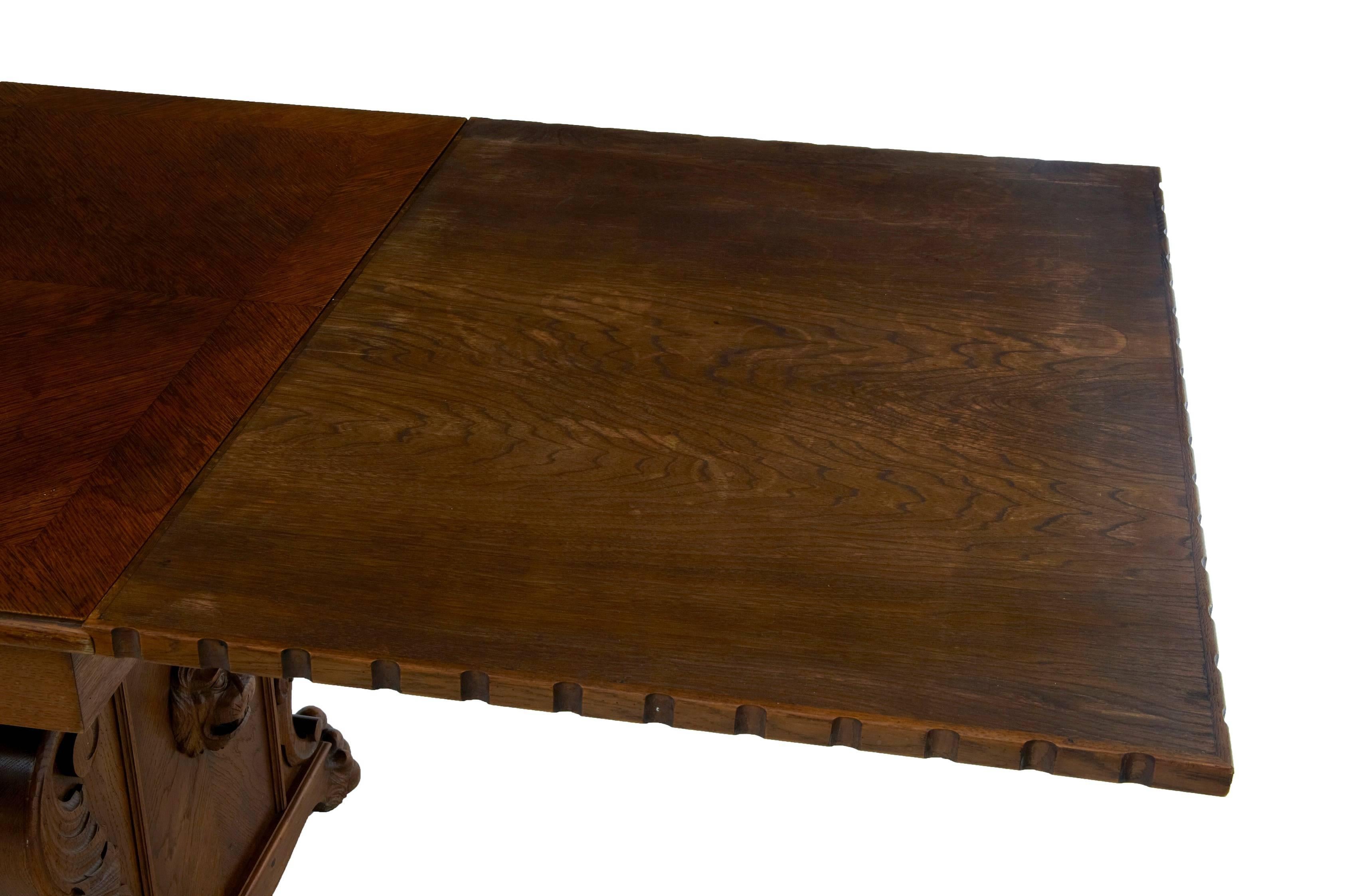 European 20th Century 1920s Carved Oak Extending Dining Table