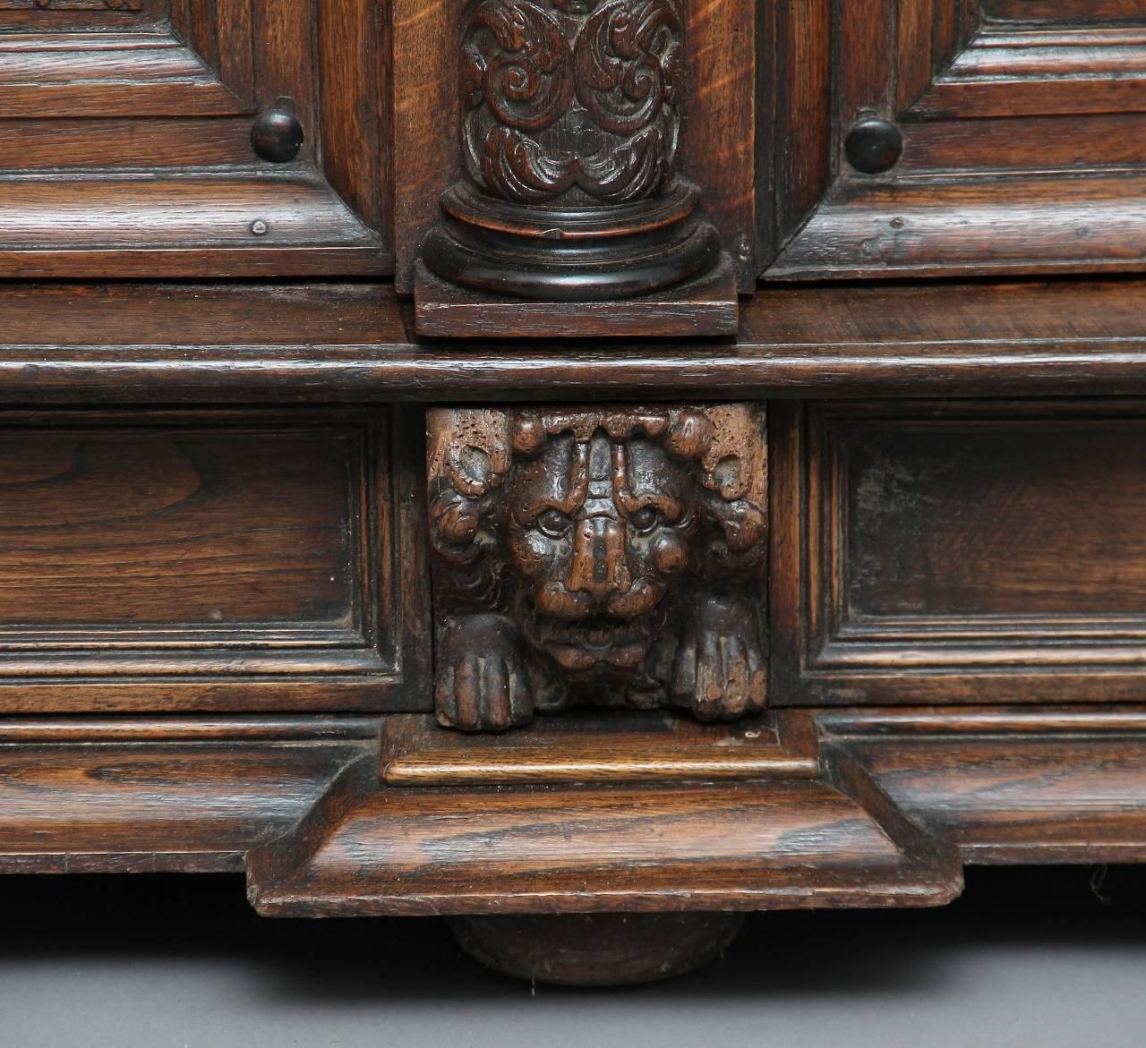 18th Century Carved Flemish Oak Cupboard 5