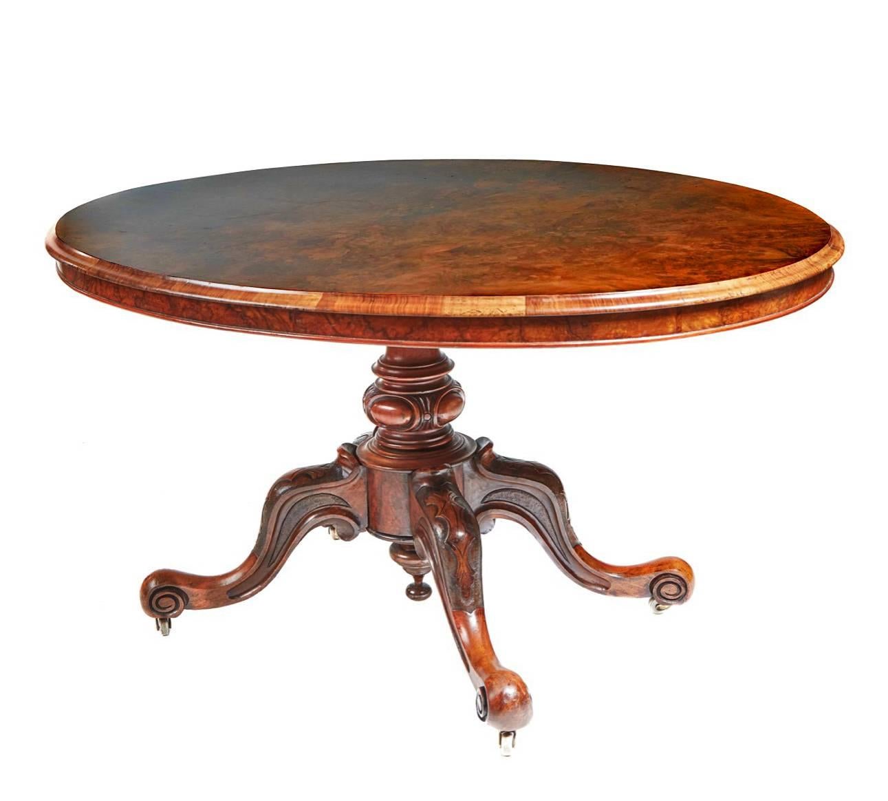Good quality Victorian oval burr walnut centre table, the top having fantastic matched burr walnut veneers with a thumb moulded edge, the base having a carved centre column supported on four carved cabriole legs with original caster.
Fantastic