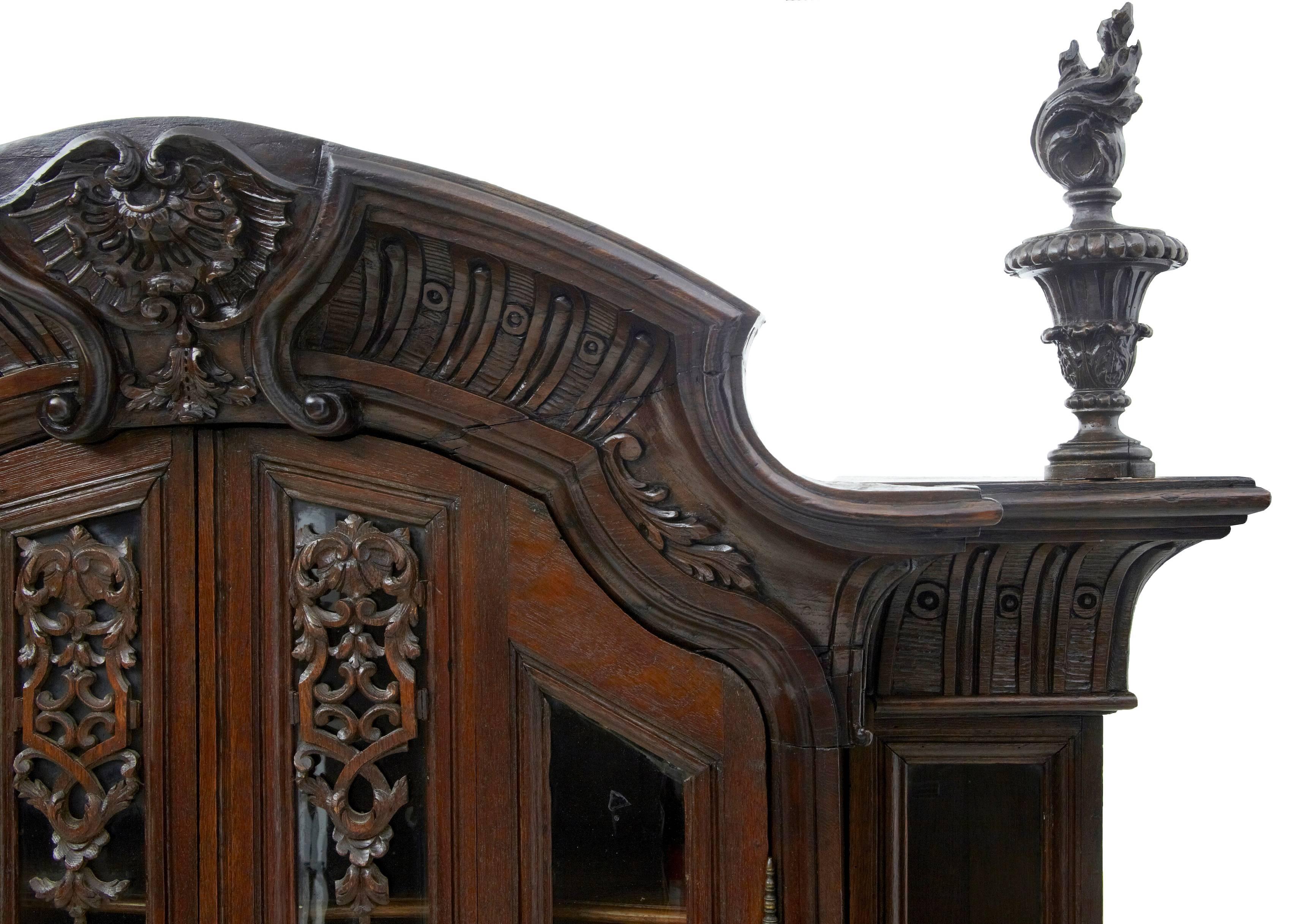 19th Century Matched Pair of French Carved Oak Bookcase Cabinets 5
