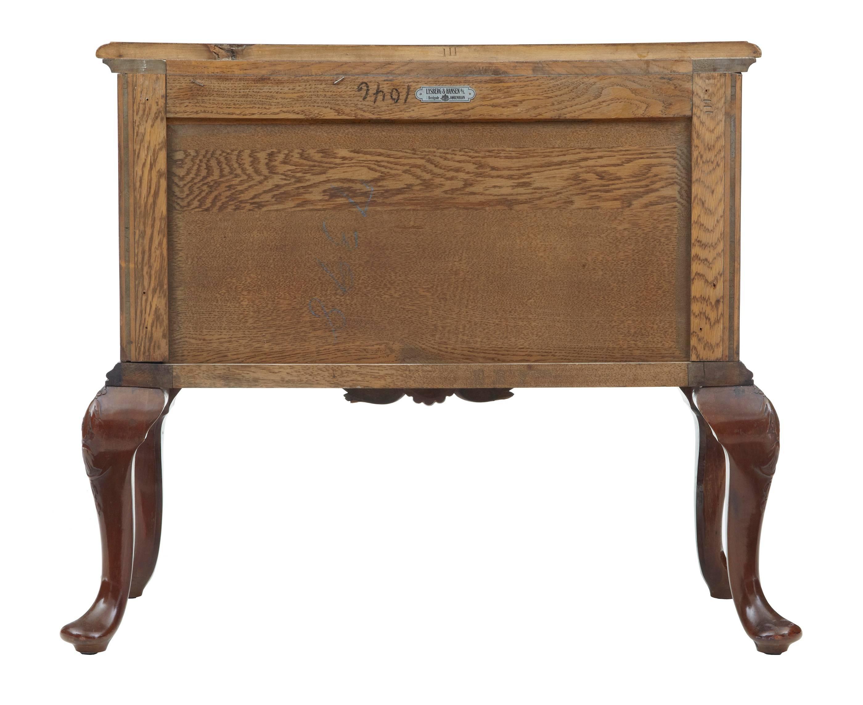 Early 20th Century Danish Carved Walnut Commode In Good Condition In Debenham, Suffolk