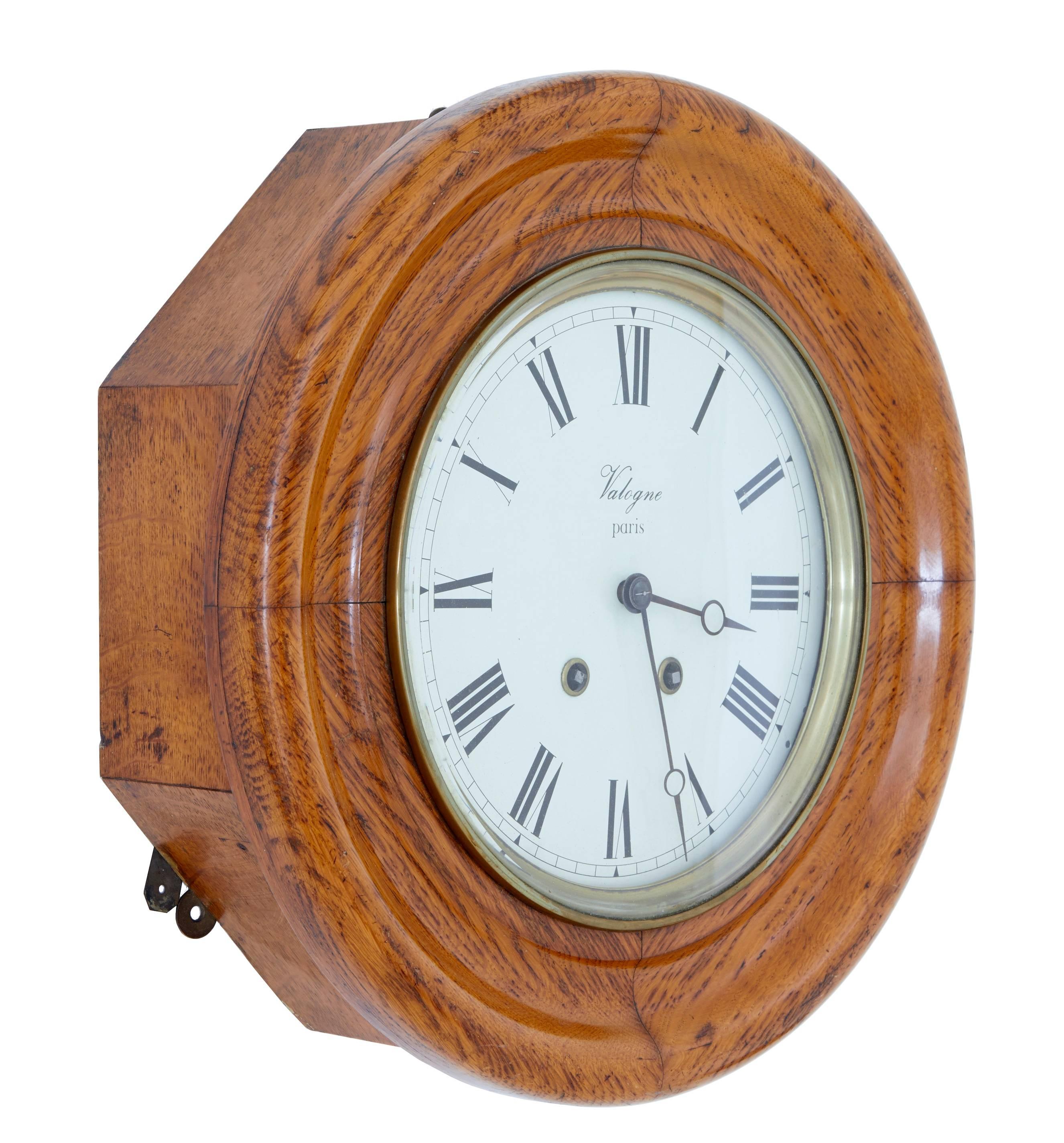Good quality 19th century oak French wall clock.
Retailed by well-known Parisian retailer Valogne of Paris, as marked on the clock face.
Movement by Japy Freres.
Roman numerals.

Measures: Diameter 15