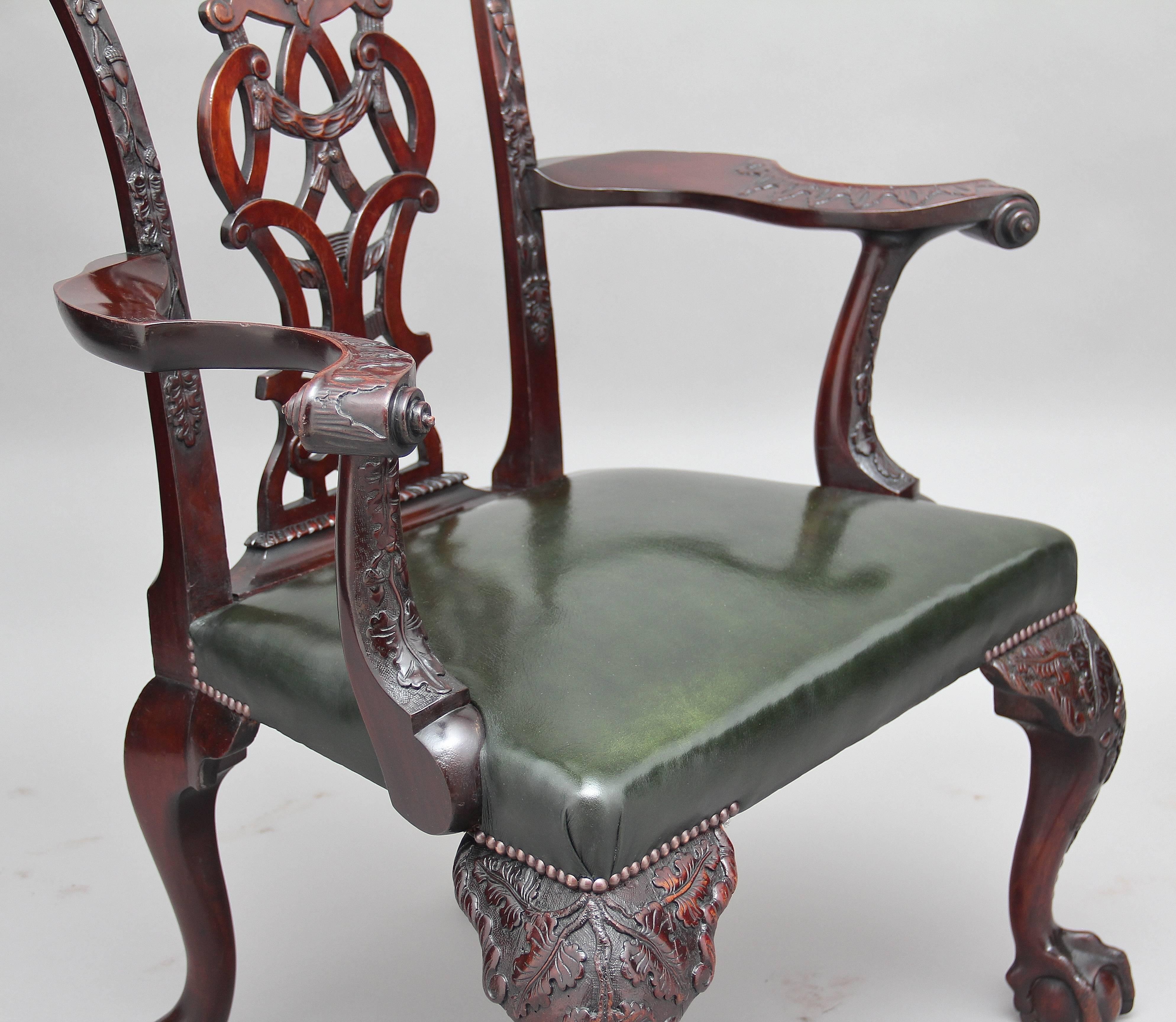 Fine Pair of 19th Century Chippendale Revival Mahogany Armchairs 1
