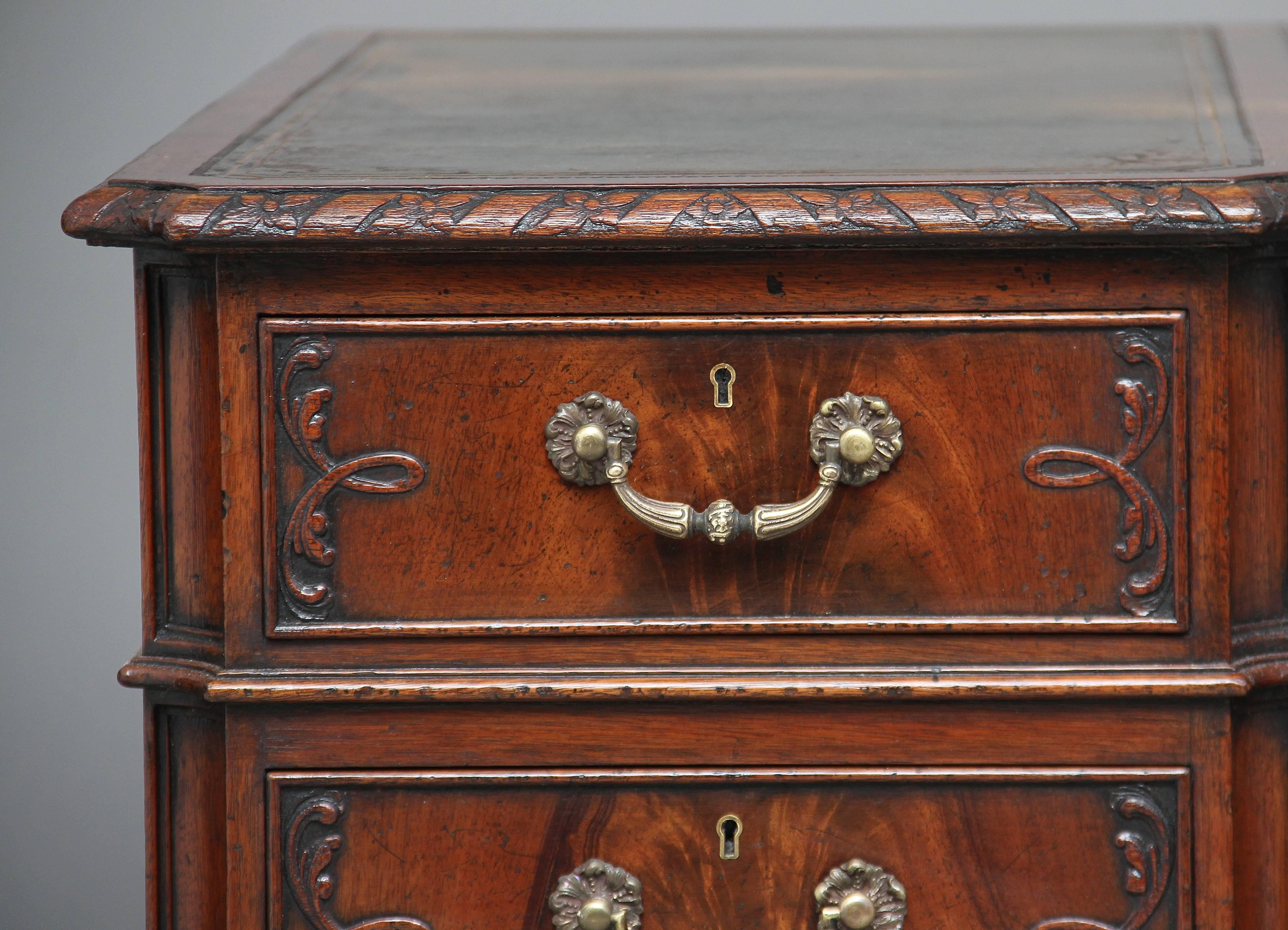 Early 20th Century Edwardian Chippendale Influenced Mahogany Desk 4
