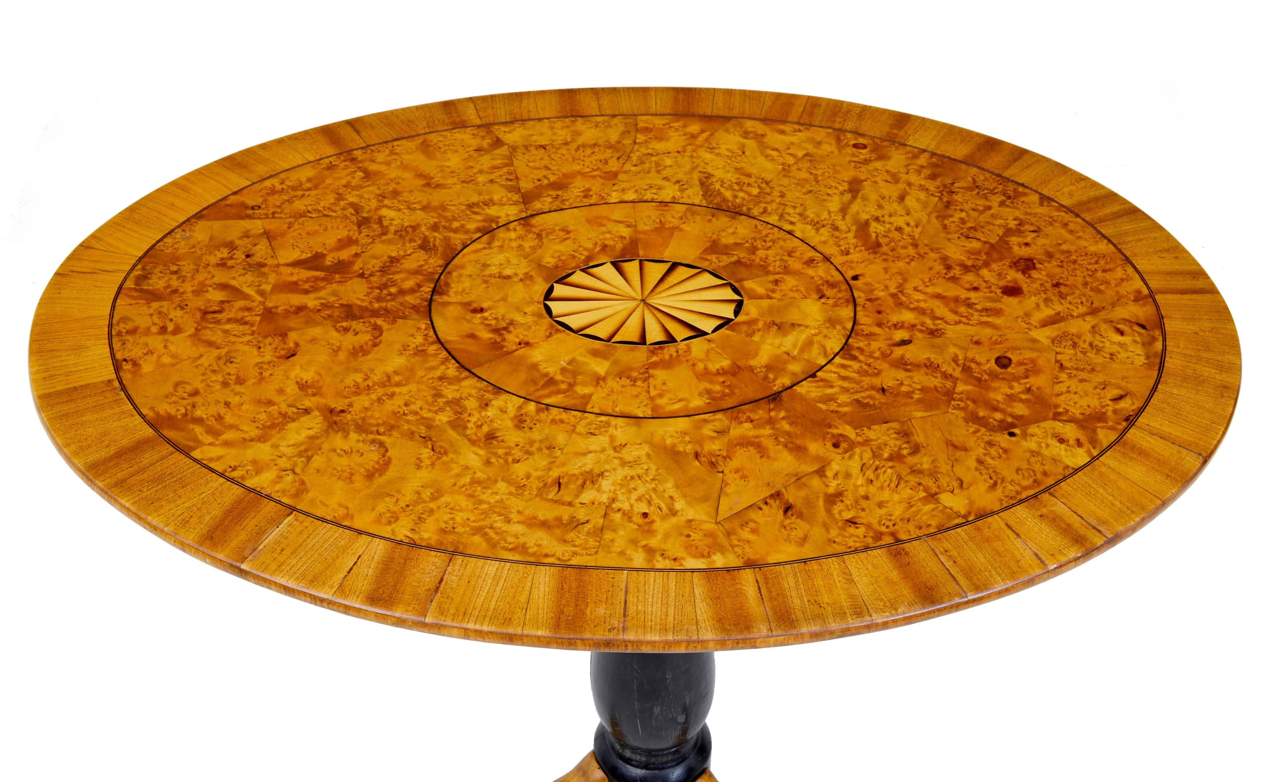 Gustavian 19th Century Swedish Inlaid Elm Root Oval Occasional Table