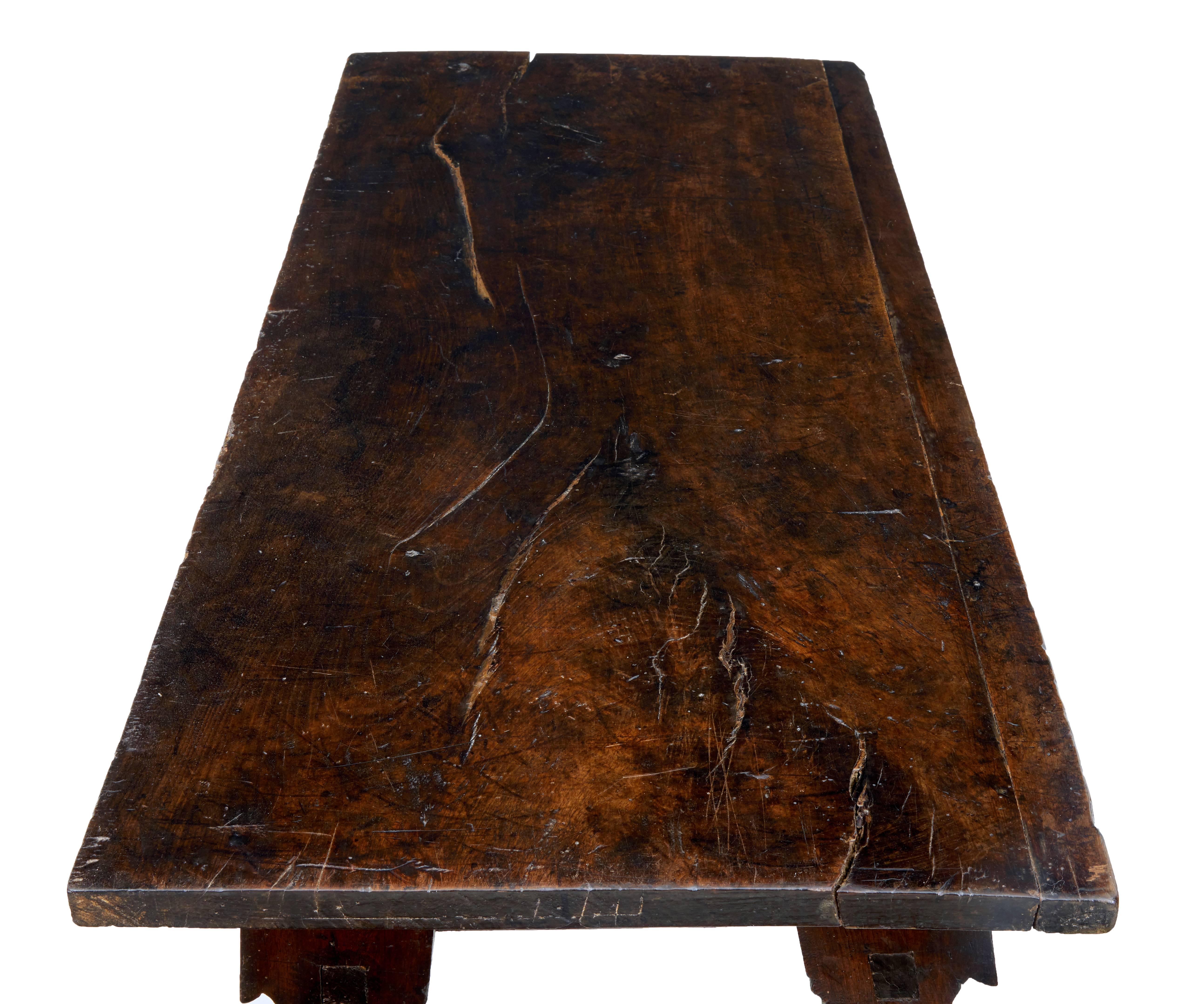 Late 17th Century Spanish Walnut Side Table 1