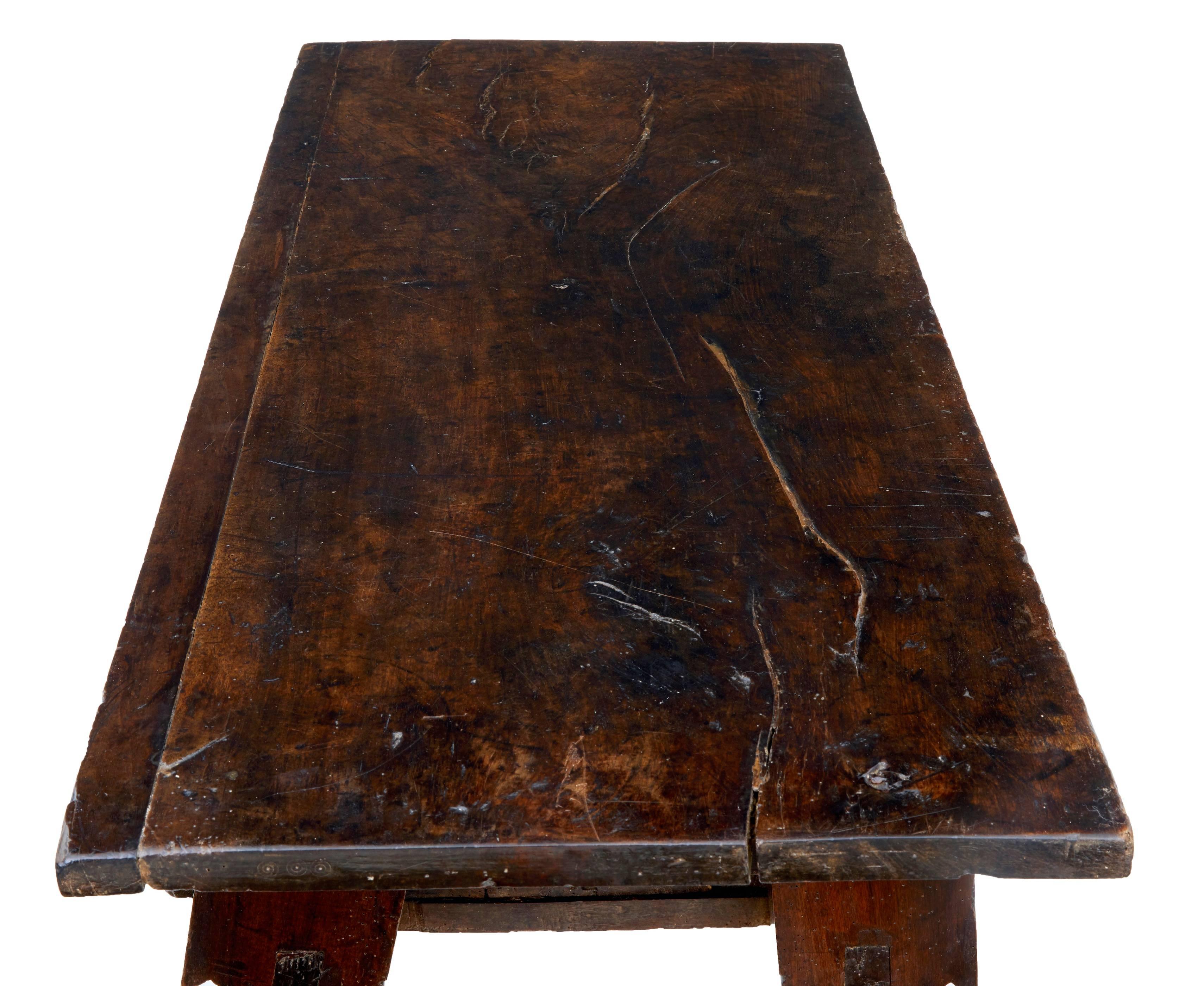 Late 17th Century Spanish Walnut Side Table 2